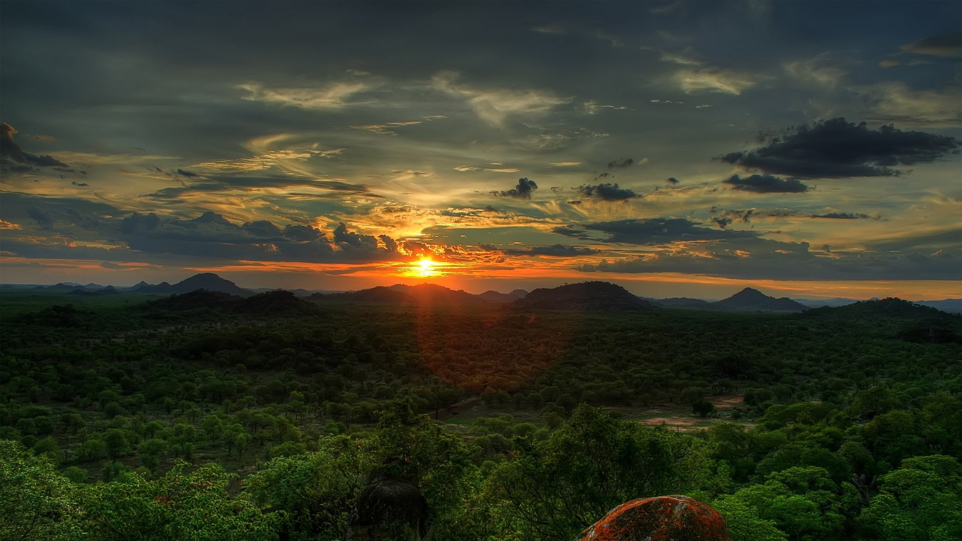sunset mountains clouds landscapes nature sun skyline jungle grass fields skyscapes wal Nature Fields HD Art 2k
