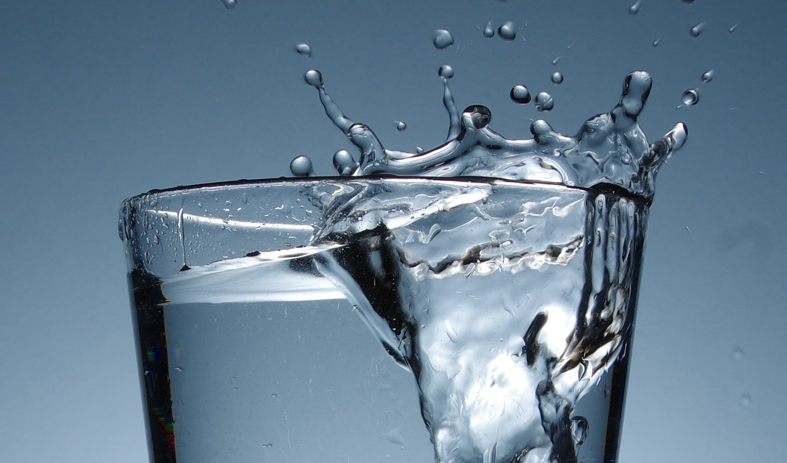 water splash Glass Water flash studio blue drops freshness 2k