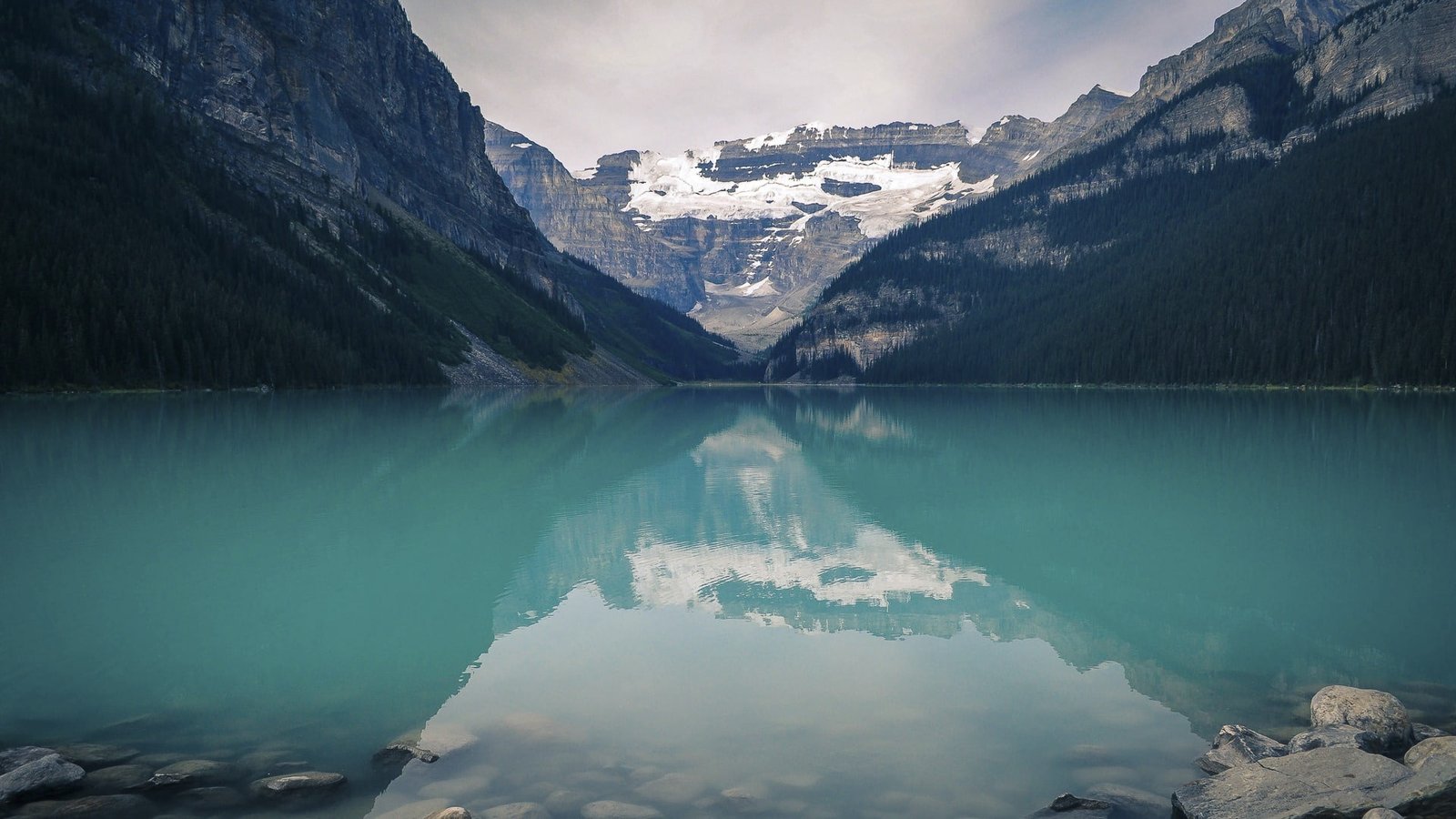 Windows 10 System Desktop Wallpaper 04 mountain water scenics nature 2k