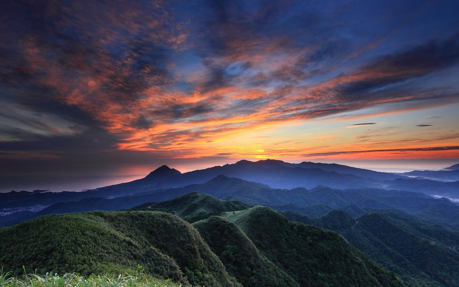 Evening sunset sky clouds hills forest grass beautiful scenery green mountains 2k