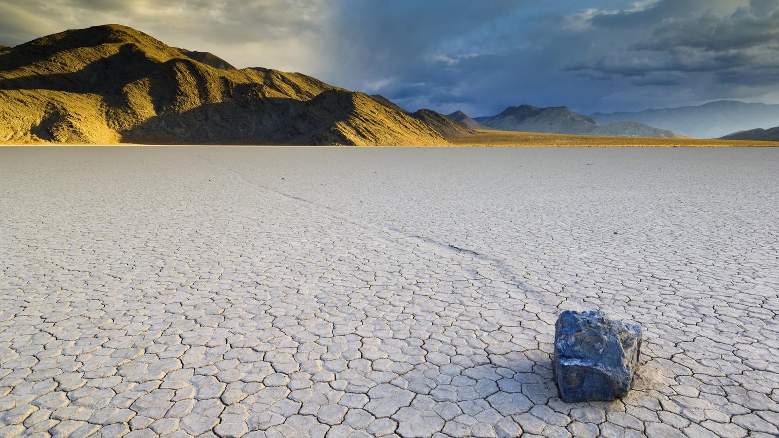 Mountains Landscapes Nature Deserts Rocks California Valley National Park Playa Free Desktop Background gray rock 2k