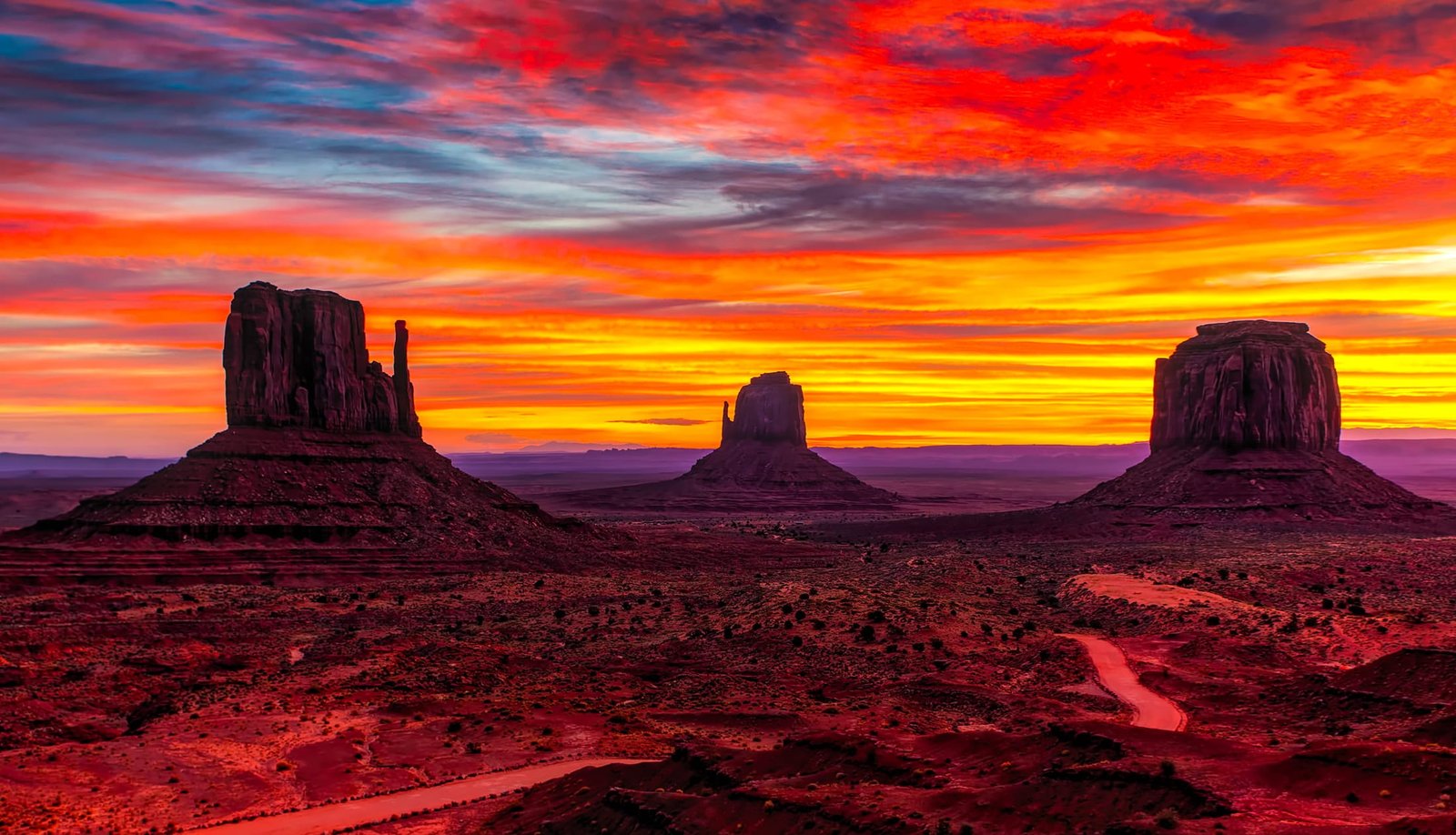 Scenic View of Sunset over Sea arizona clouds dawn desert 2k