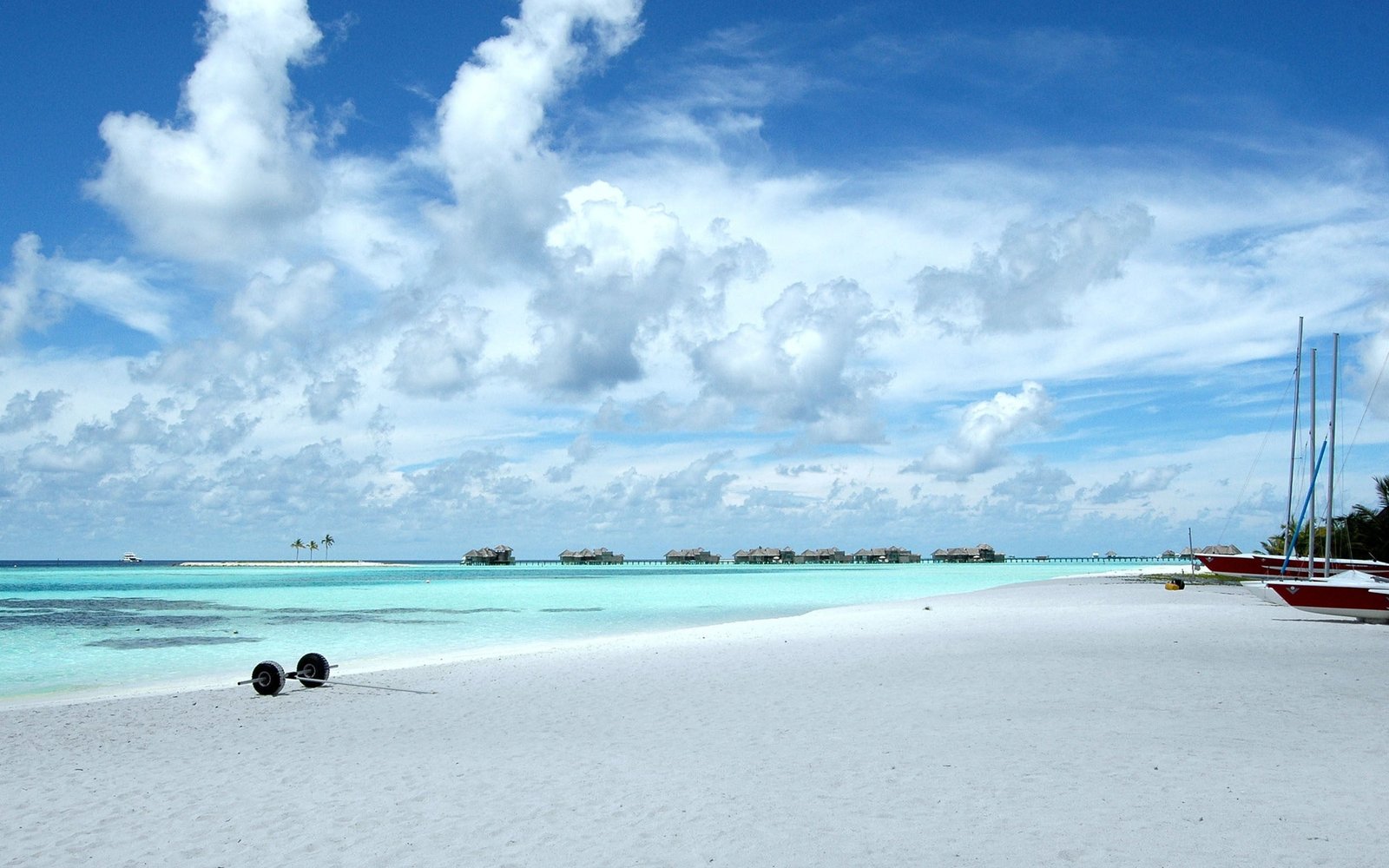 beach sea tropical bungalow island resort sky cloud 2k