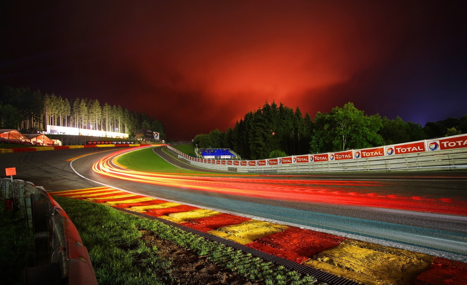 Spa Francorchamps Circuit timelapse photography of racing cars on race track 2k