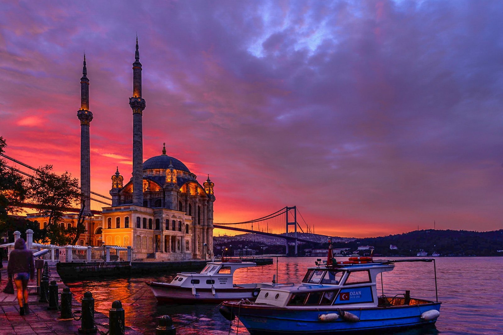 Morning in Istanbul Bosphorus bridge Ortakoy Mosque architecture 2k