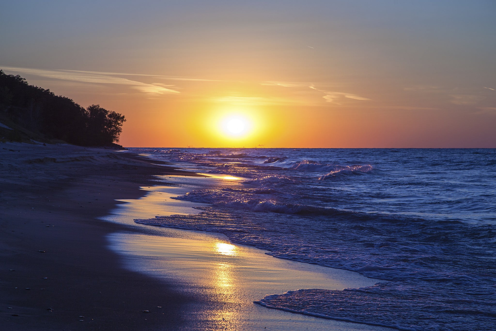 body of water beach sunlight Lake Michigan sunset sea sky 2k