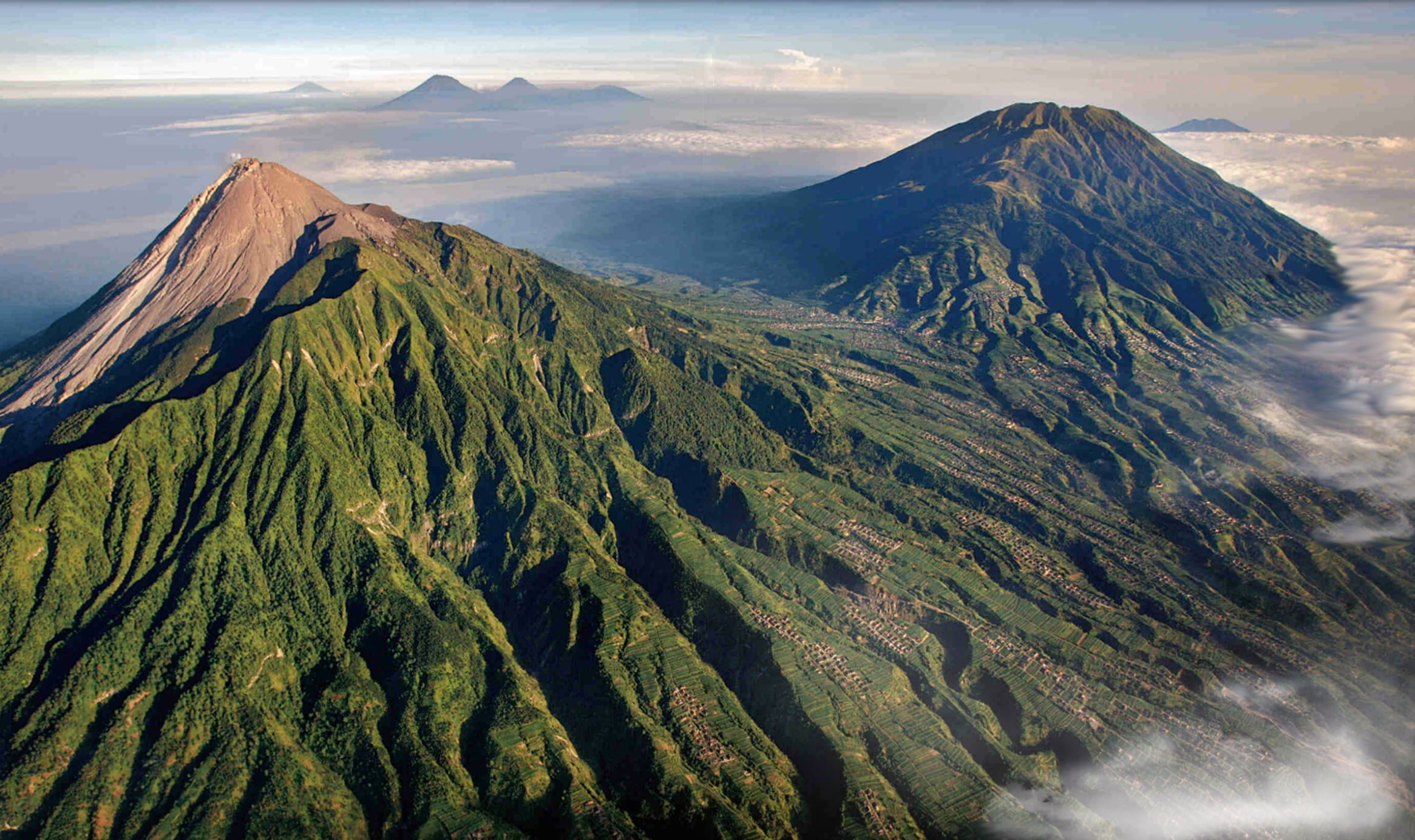 landmark mountain mount merapi volcano indonesia lava 2k
