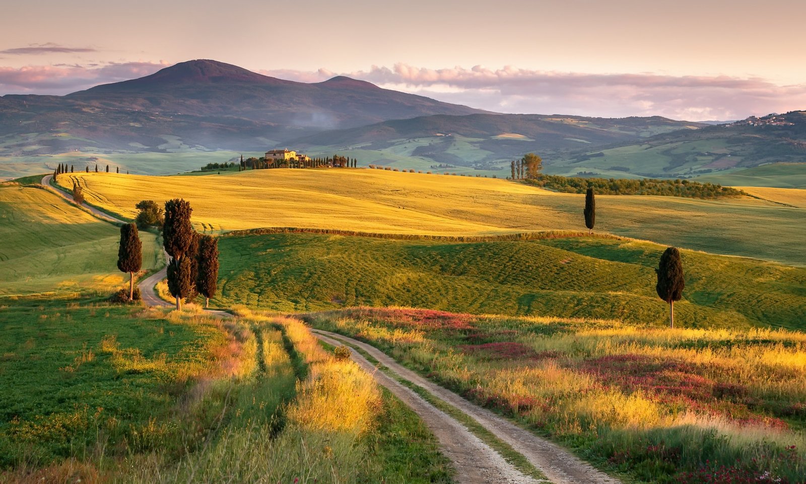Tuscany Italy landscape 2k