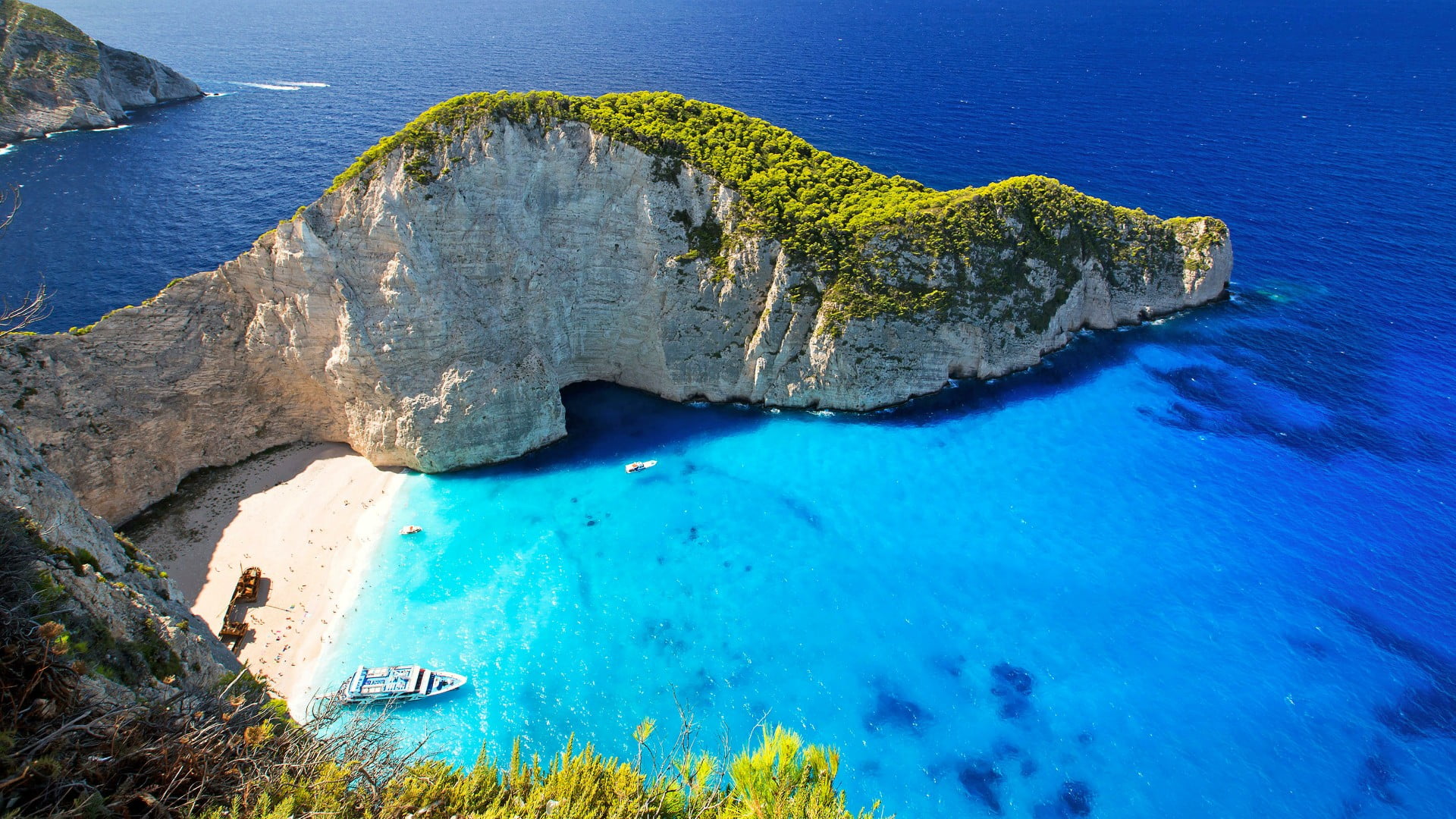 bay blue sea greece zakynthos navagio lagoon formation 2k