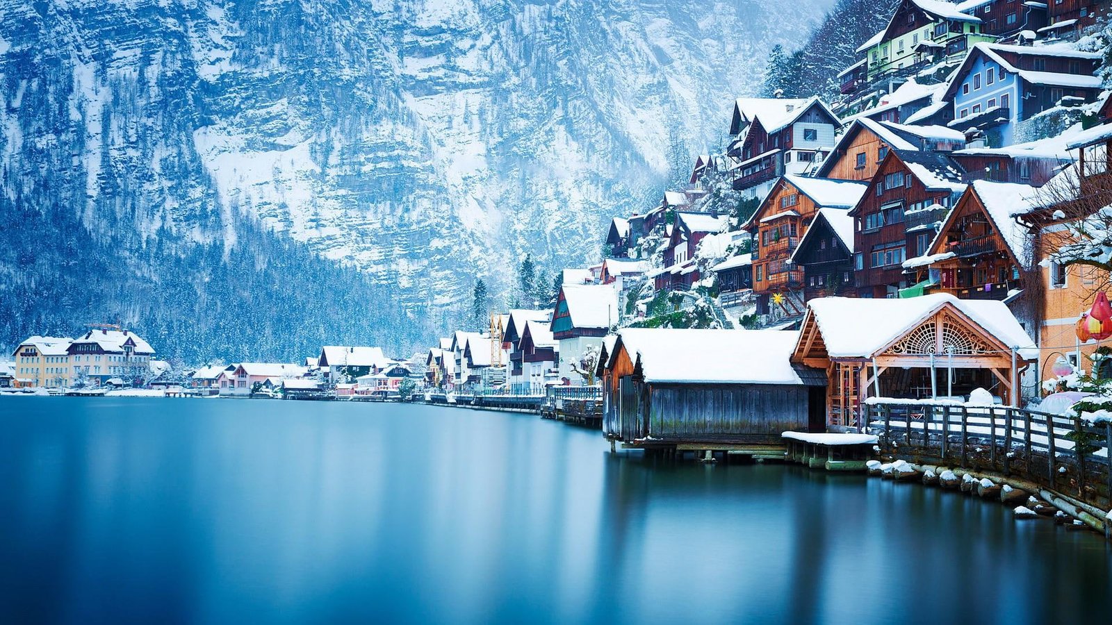 reflection hallstattersee alps tourism bad goisern town 2k