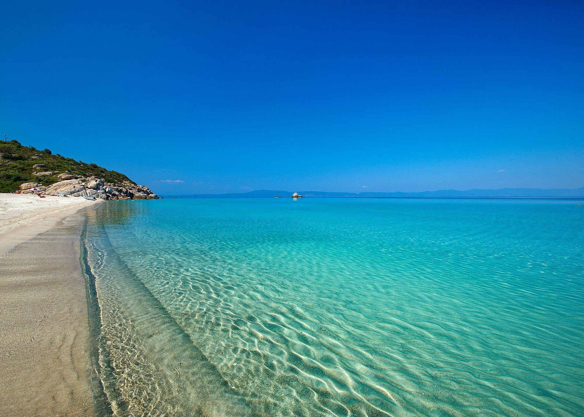 Paradise Lagoon Beach Halkidiki Greece clear azure blue perfect 2k