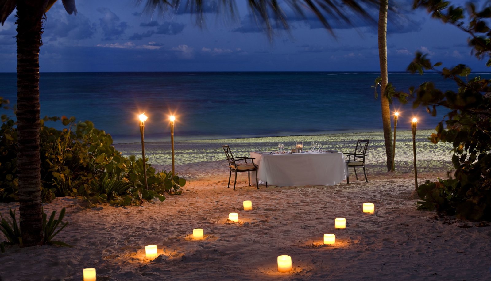 vacation candles sea beach landscape 2k