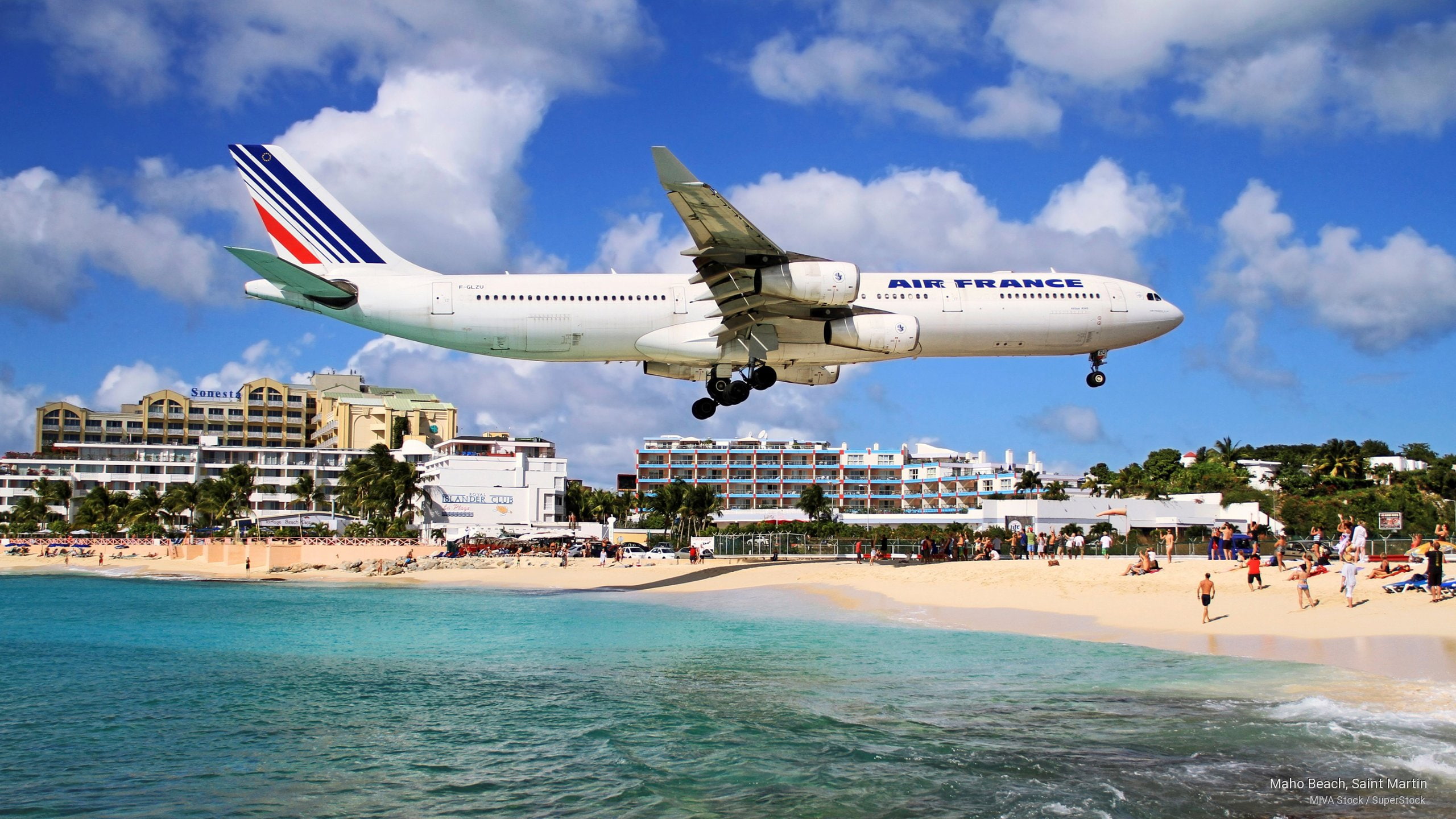 Maho Beach Saint Martin Islands 2k