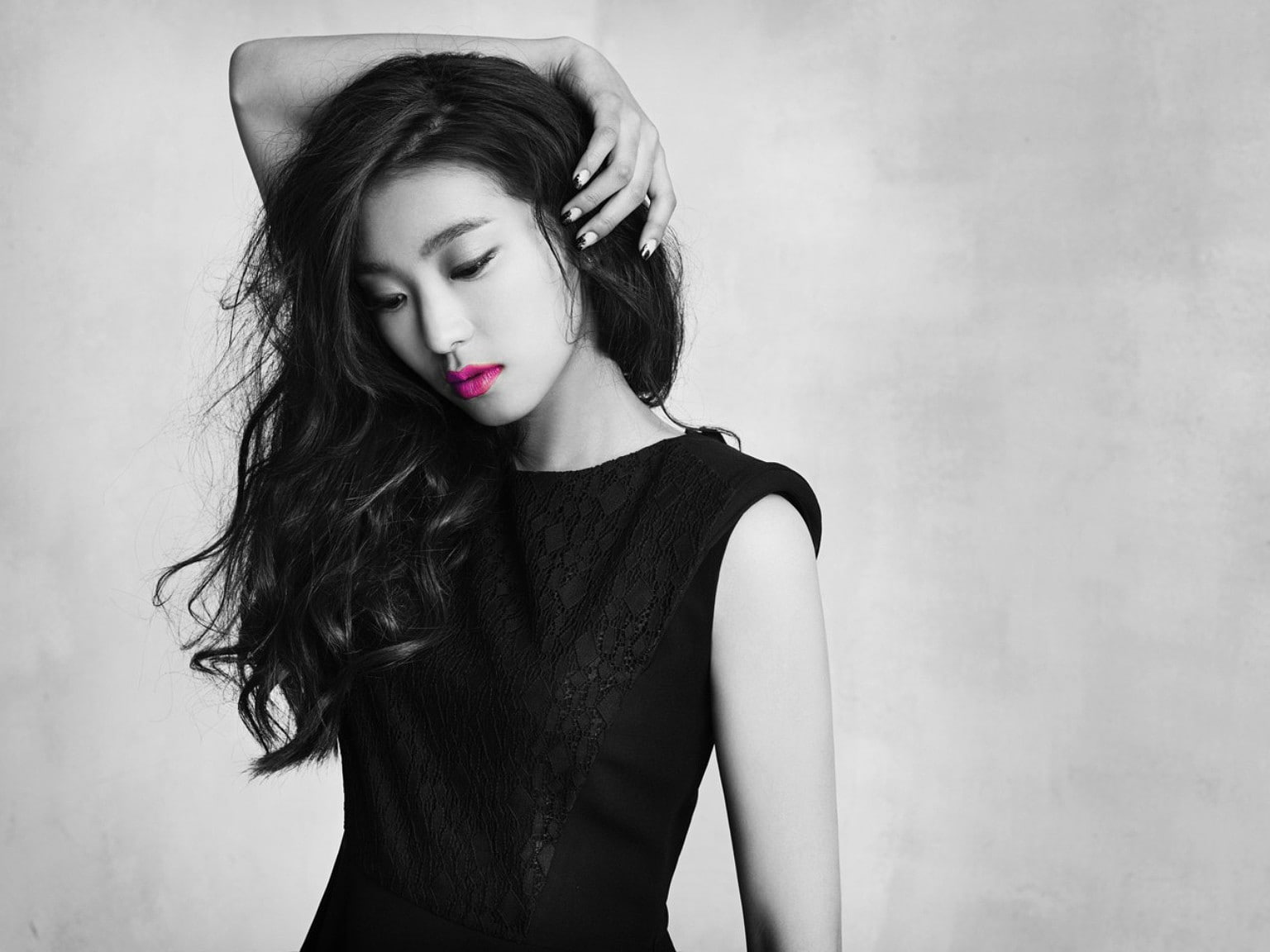 k pop asian sistar yoon bora starship entertainment women black dress selective coloring korean 2k
