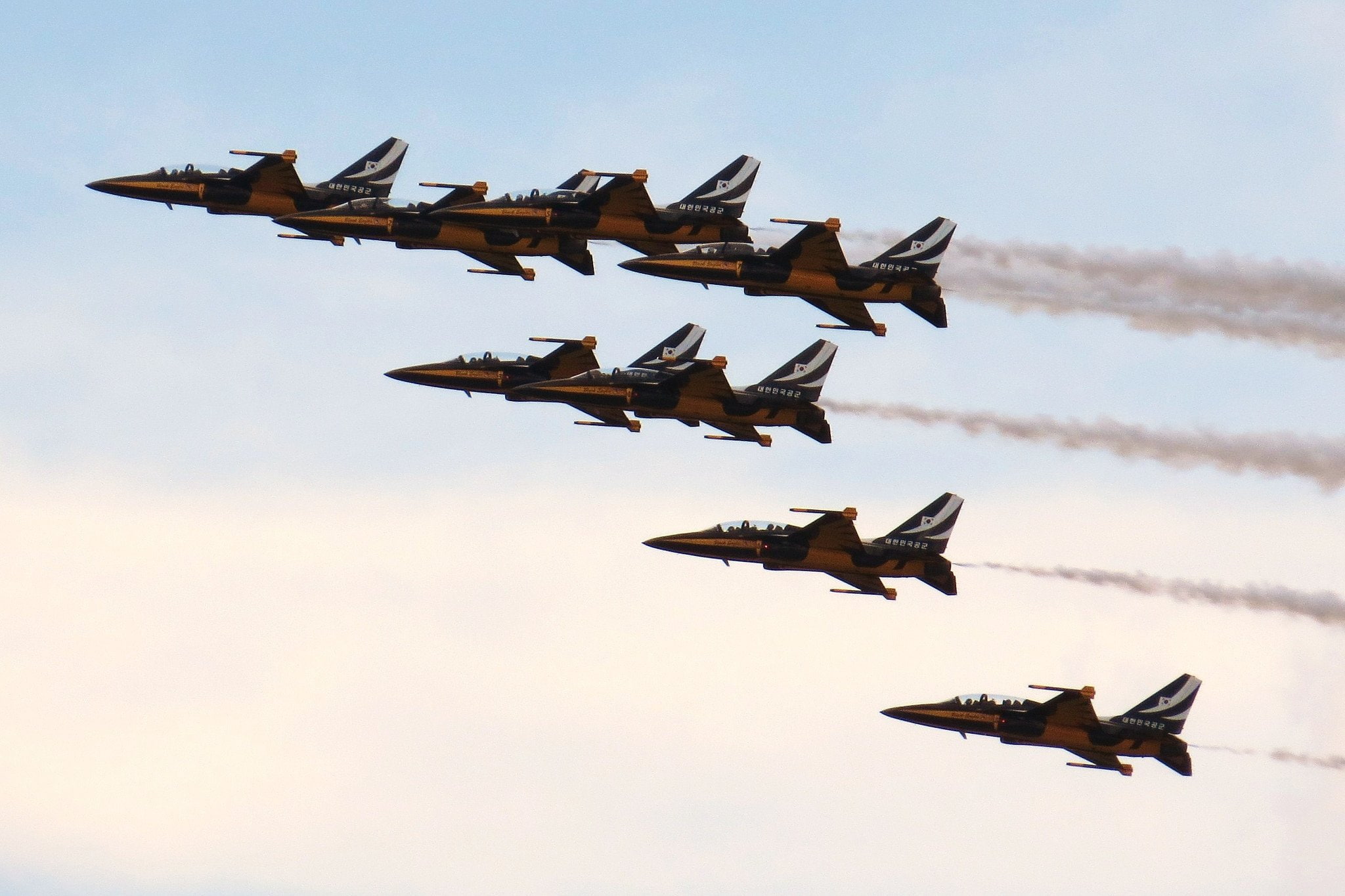 aerobatic air aircrafts black eagle eagles golden jets 2k