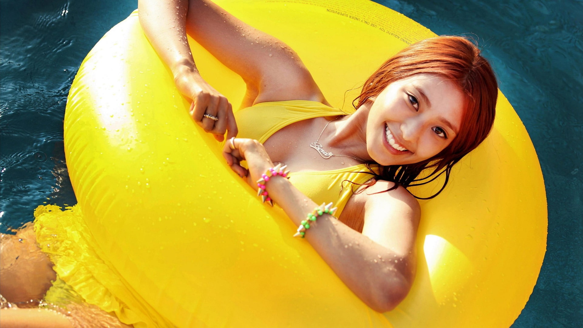 Sistar Korean girls singer photo wallpaper 15 women s yellow halter top 2k