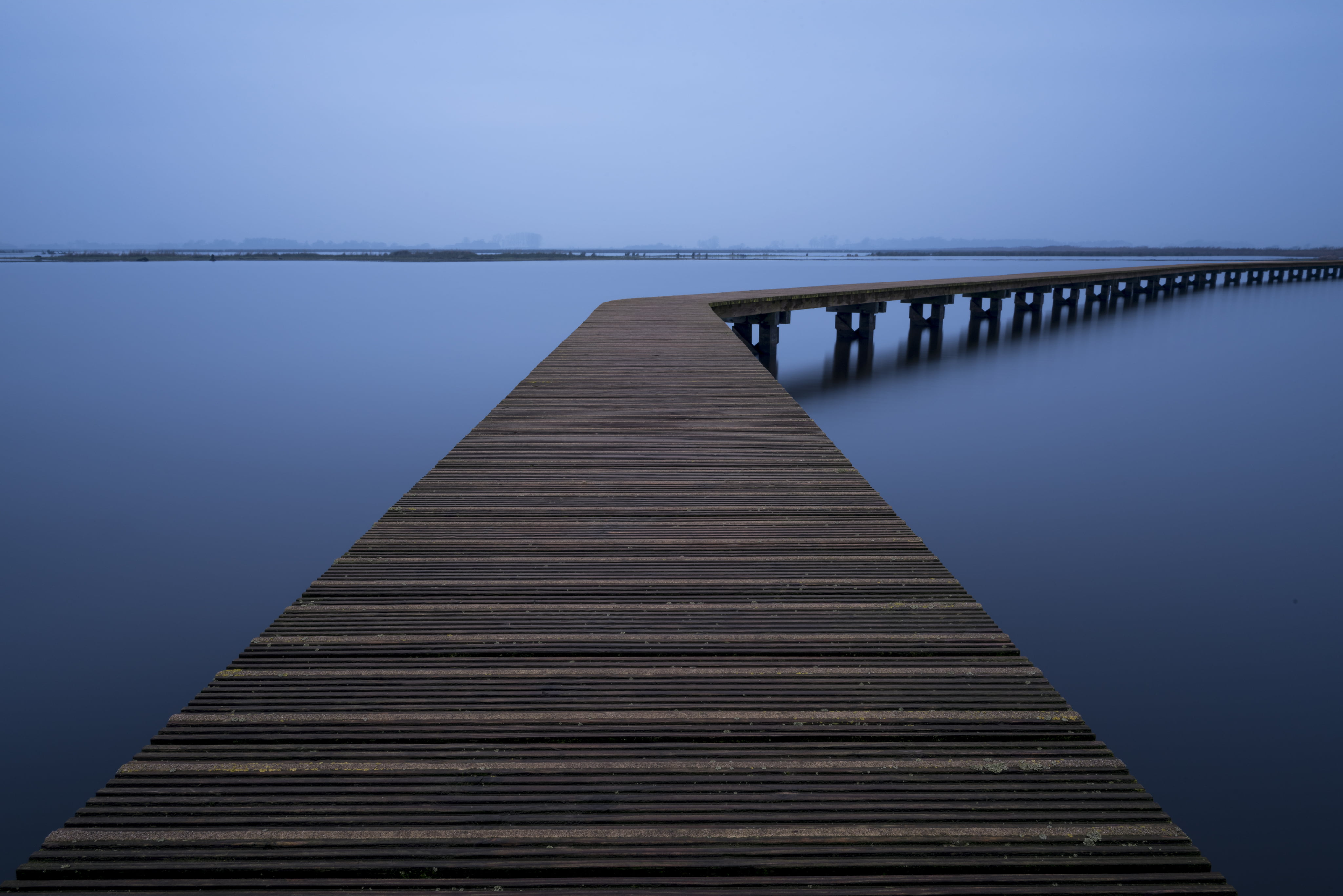 brown wooden bridge scenery Footbridge nature reserve Slochteren 2k 4k
