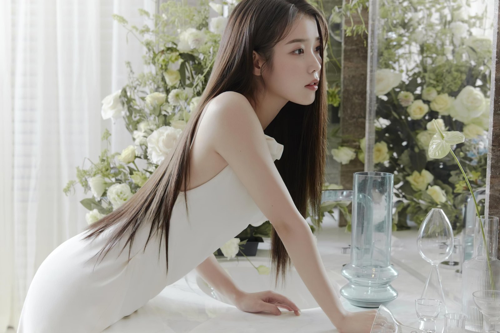 IU K pop korean women actress 6 2k 4k Lee Ji-eun
