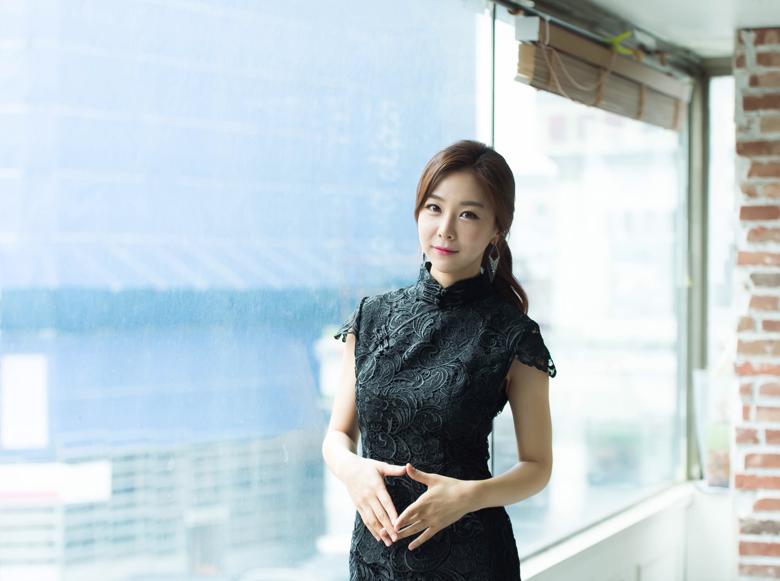 Son Ye In model Korean women Asian standing one person 2k 4k