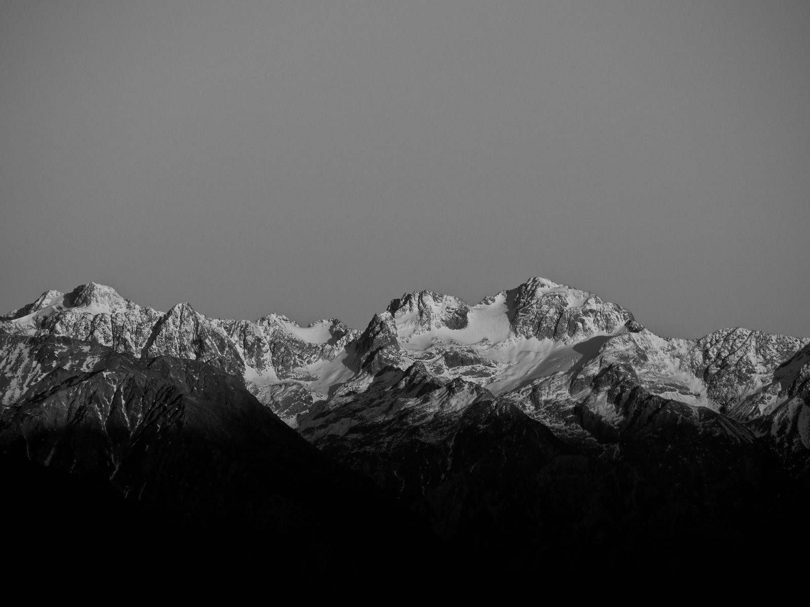 mountains blanc black and white ridge minimal contrast 2k 4k 5k