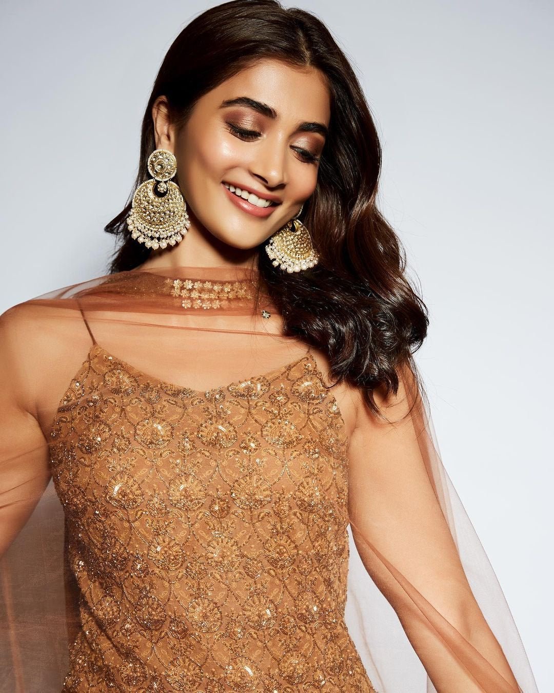 Gorgeous and Beautiful pooja hedge indian celebrity actress