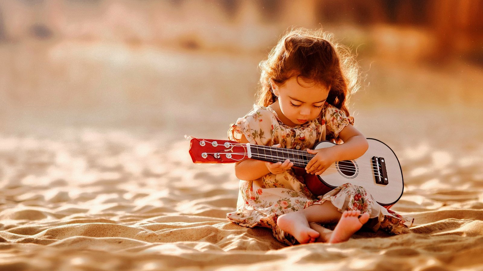 children photography childhood beach land sand playing 2k