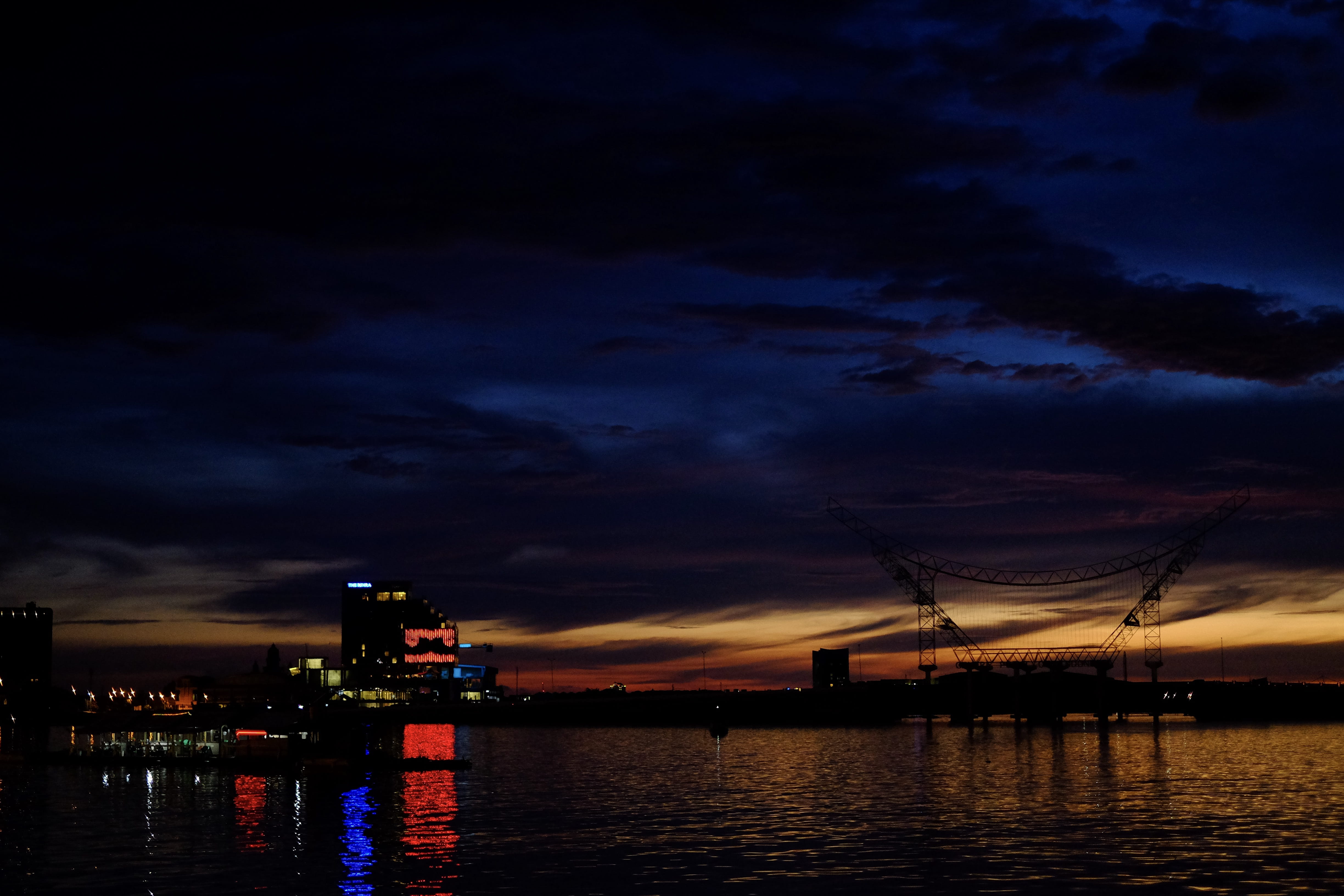 indonesia losari beach sea low light makassar water cloud sky 2k 4k 5k