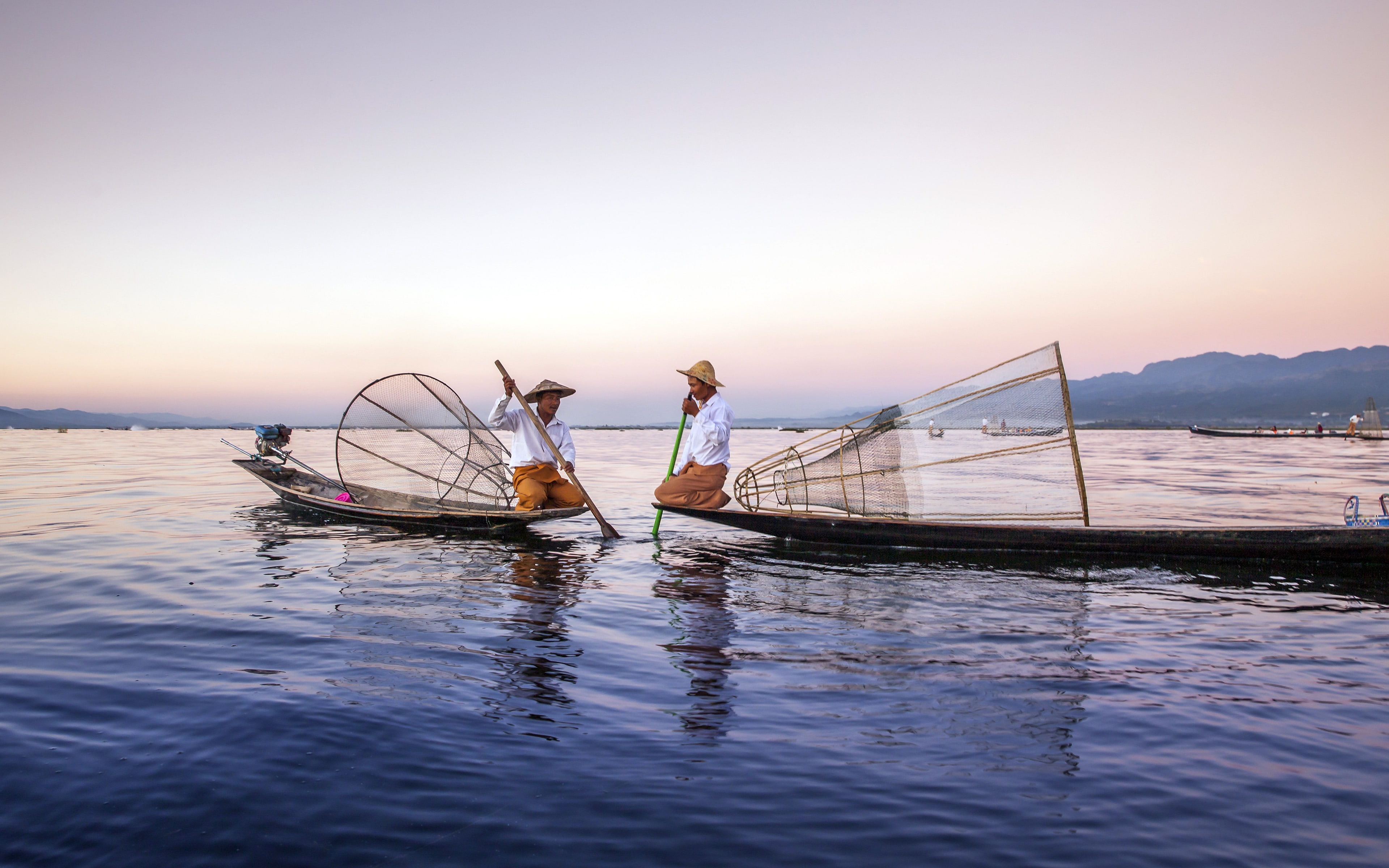 Myanmar Inle Lake Fishermen Sunset Scenery water nautical vessel 2k 4k