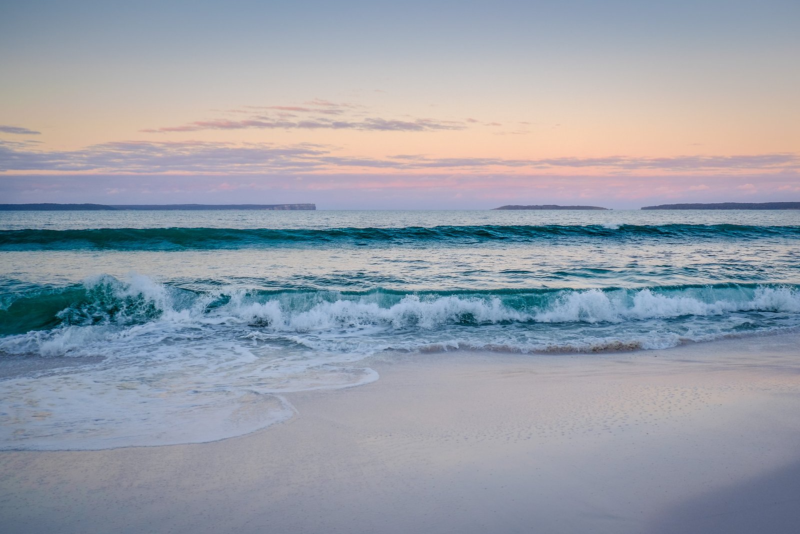 sea waves splashing on beach sand morning calm Australia 2k 4k