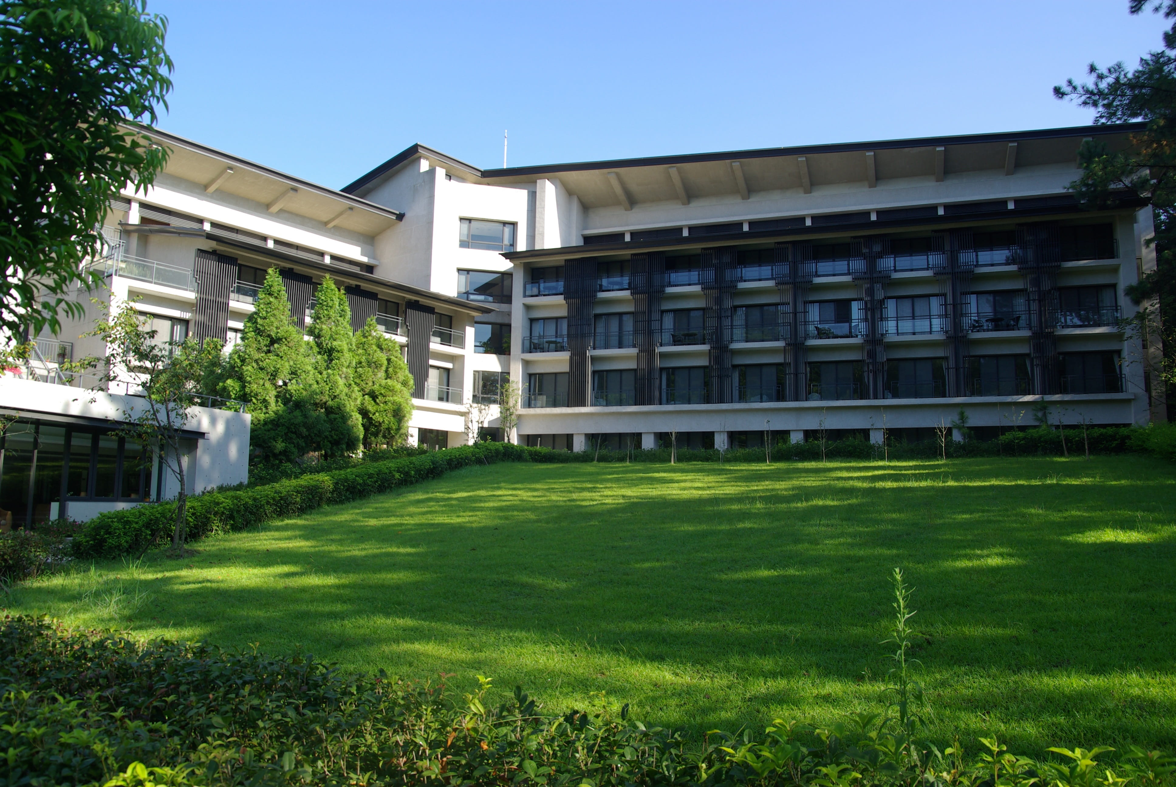 Green Building Hostel Scenery the scenery grassland architecture 2k 4k