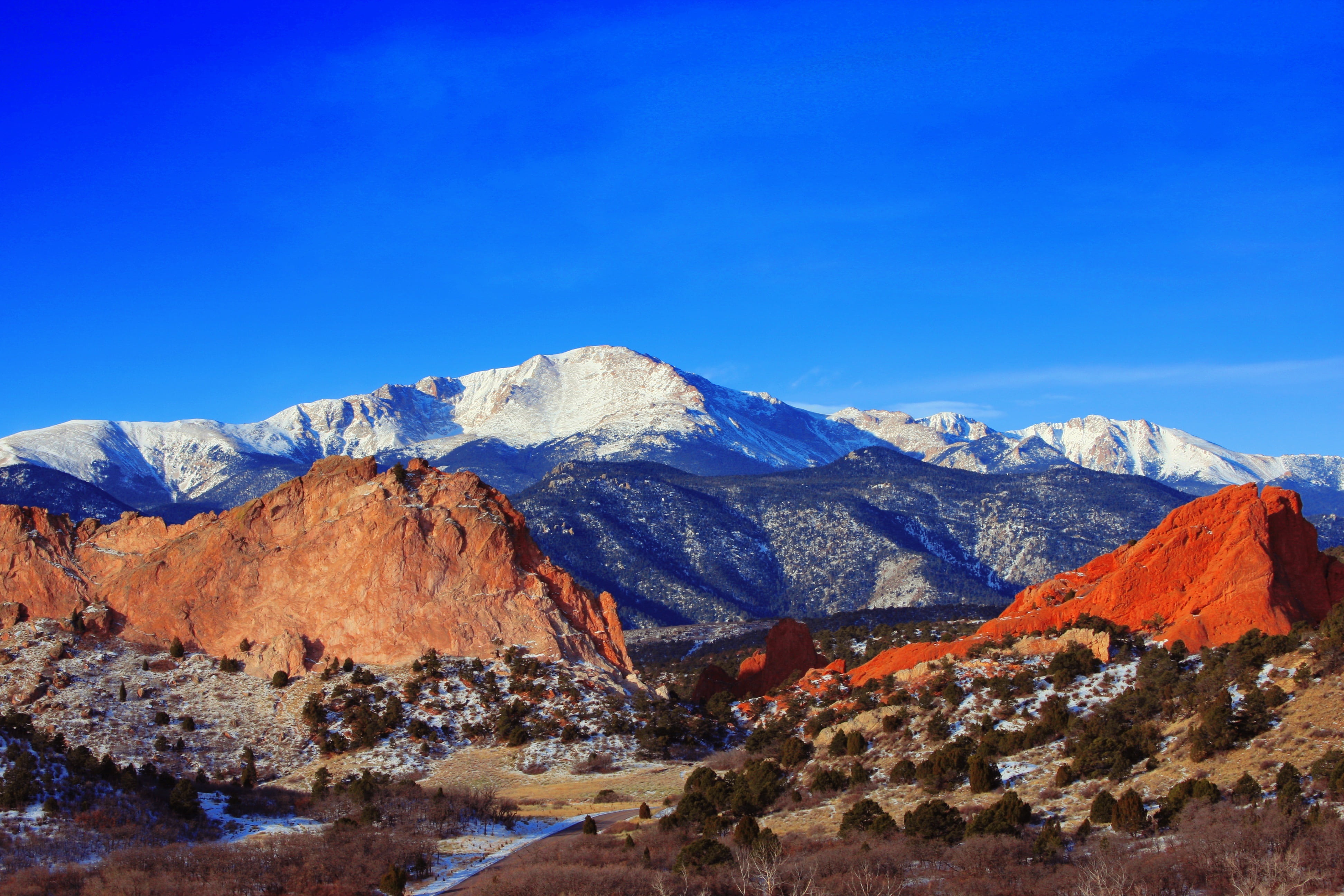 landscape photography of mountain pikes peak garden the gods 2k 4k