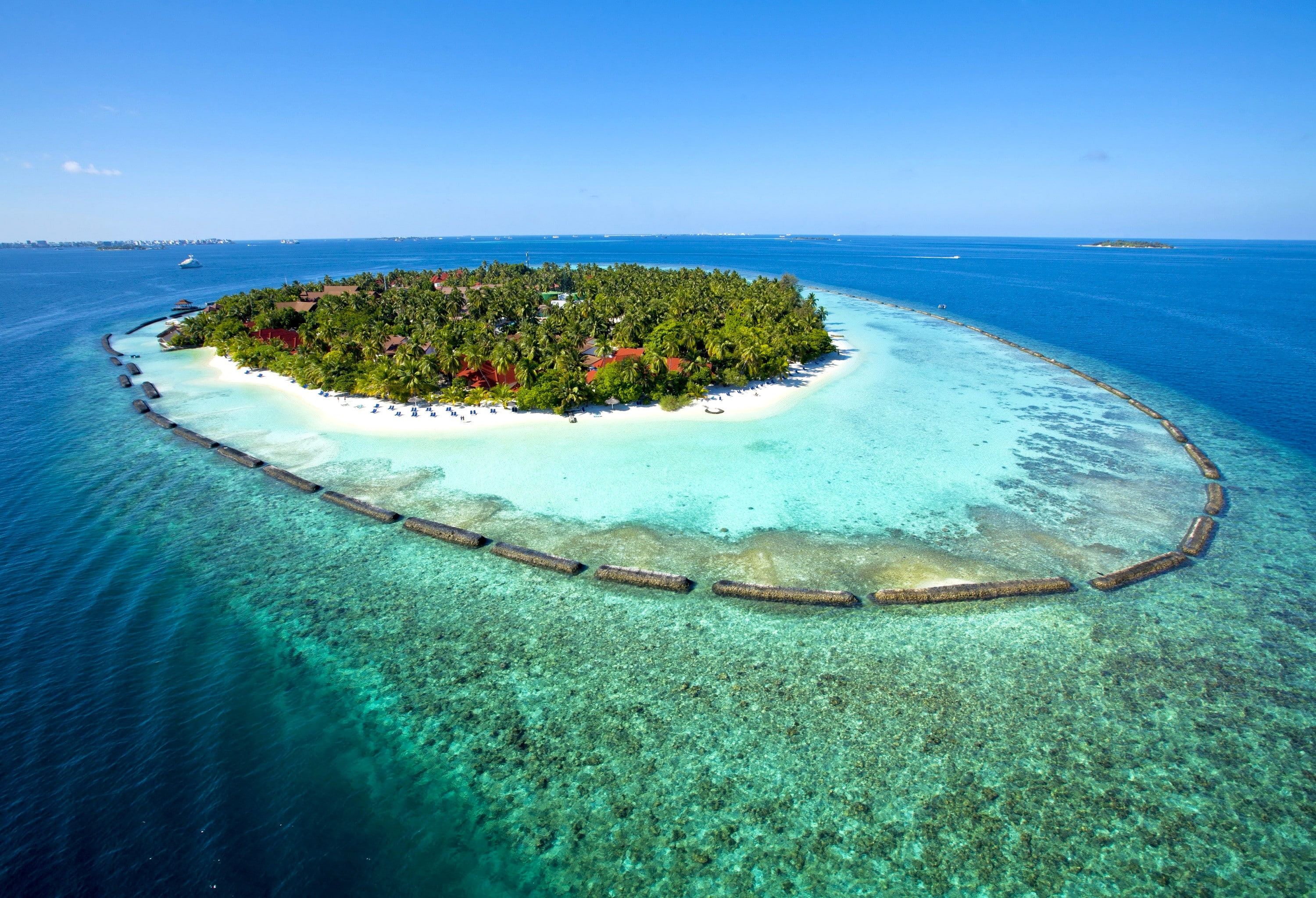 Maldives tropical island Kurumba green sun beach 2k