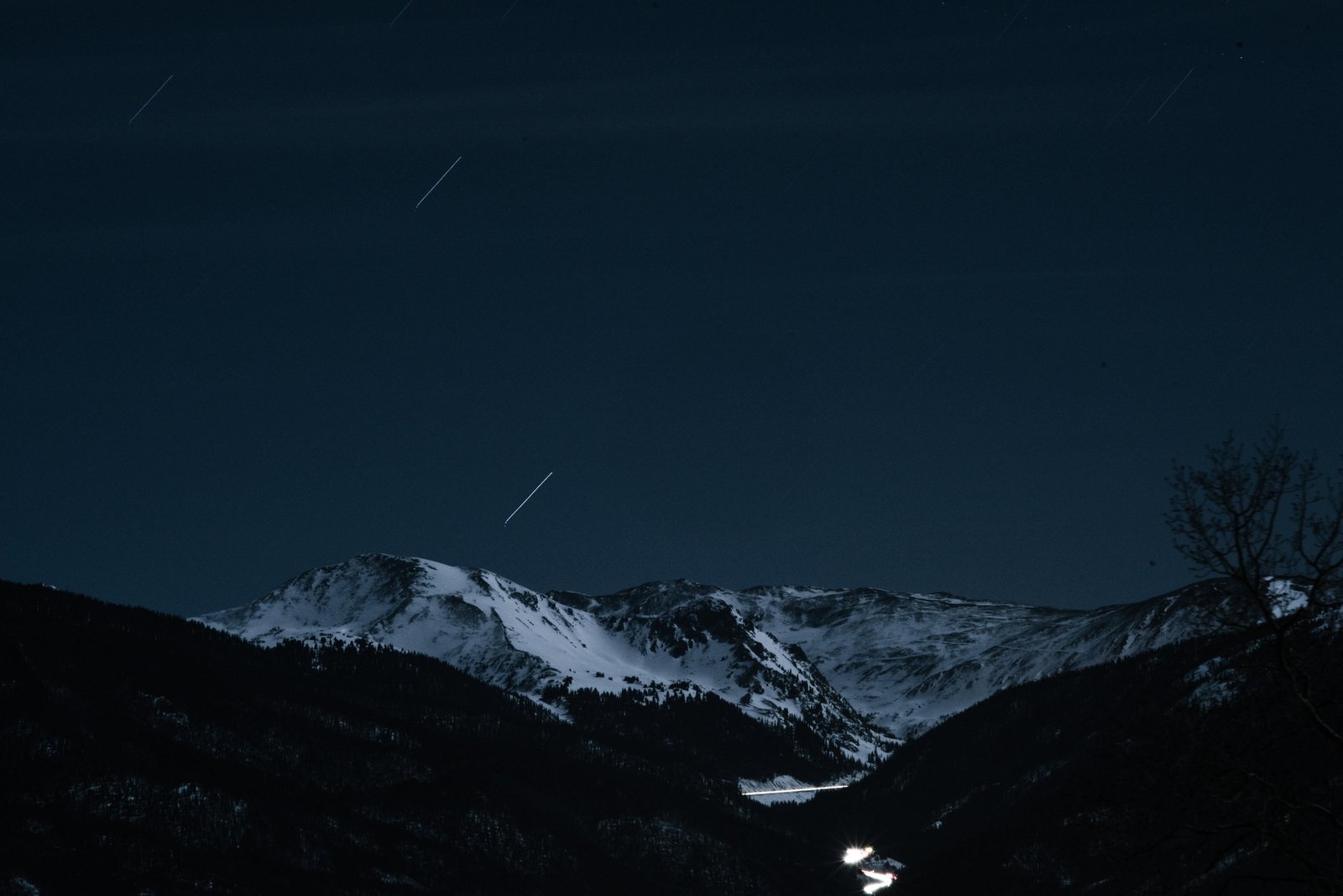 snowy mountain mountains night sky stars nature dark 2k 4k 5k
