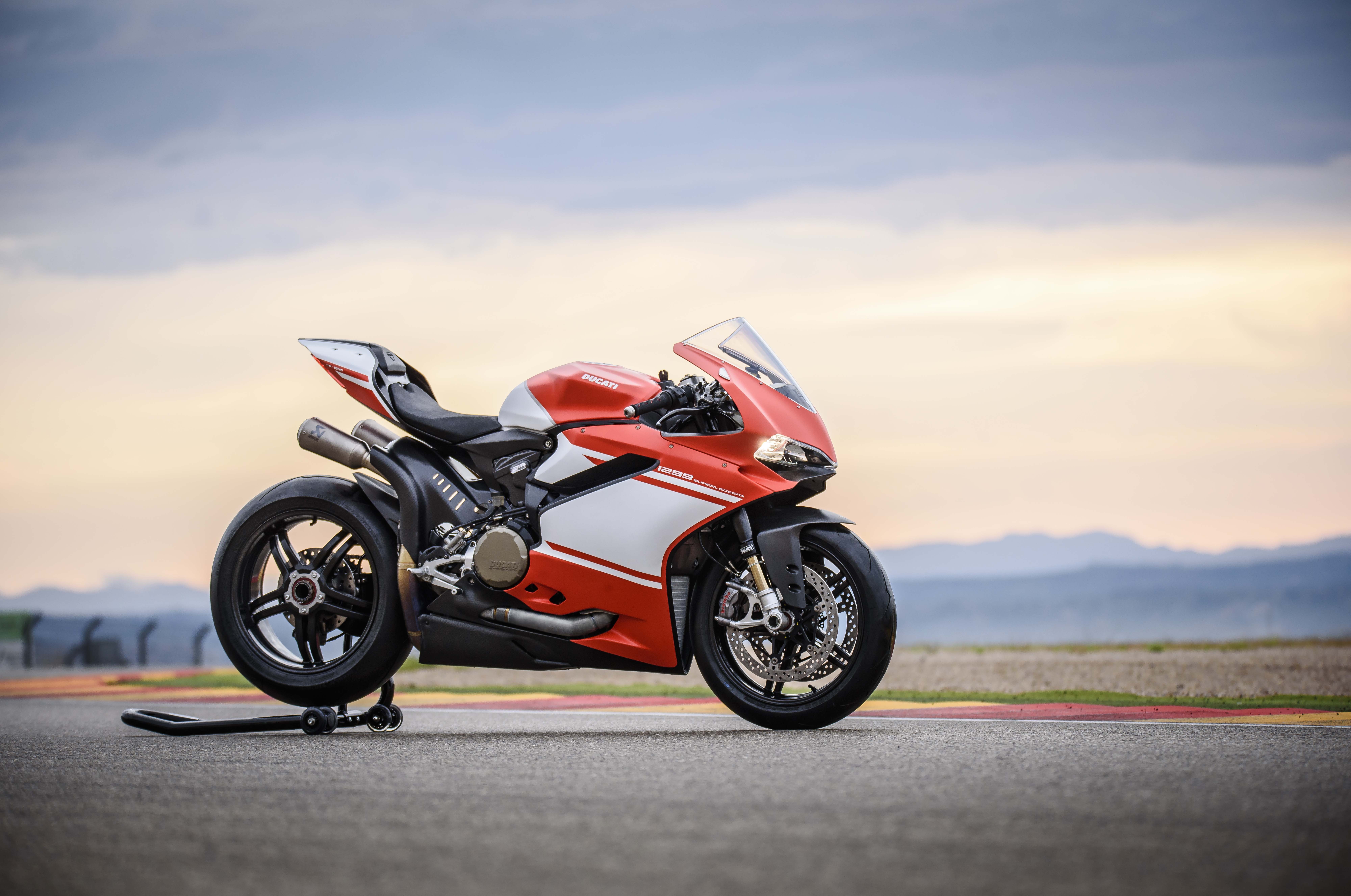 Ducati Superleggera HD 2k 4k 5k 8k
