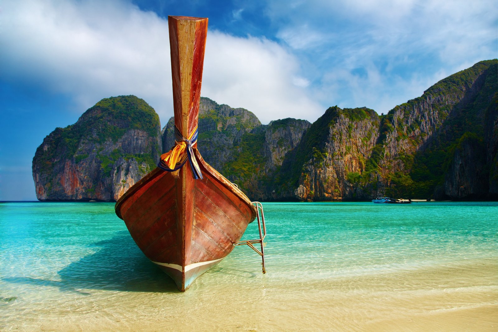 beach boat rock sky mountain beauty in nature water scenics 2k 4k