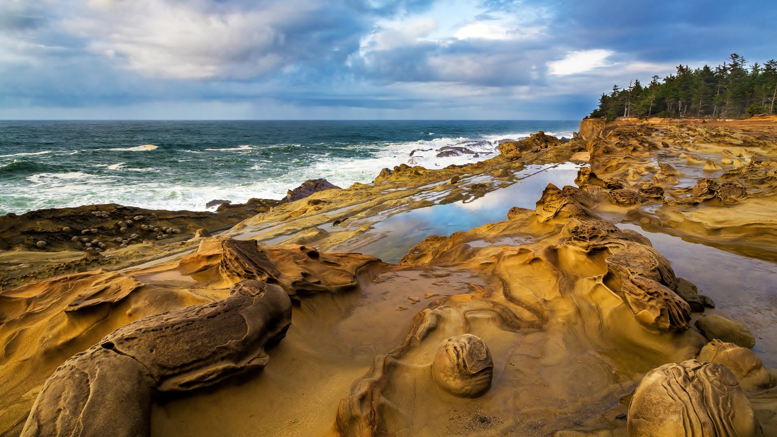 Stone Beach Sea Waves Ocean Wallpapers Ultra Hd Wallpaper For Mobile Phones And Computer 2k 4k