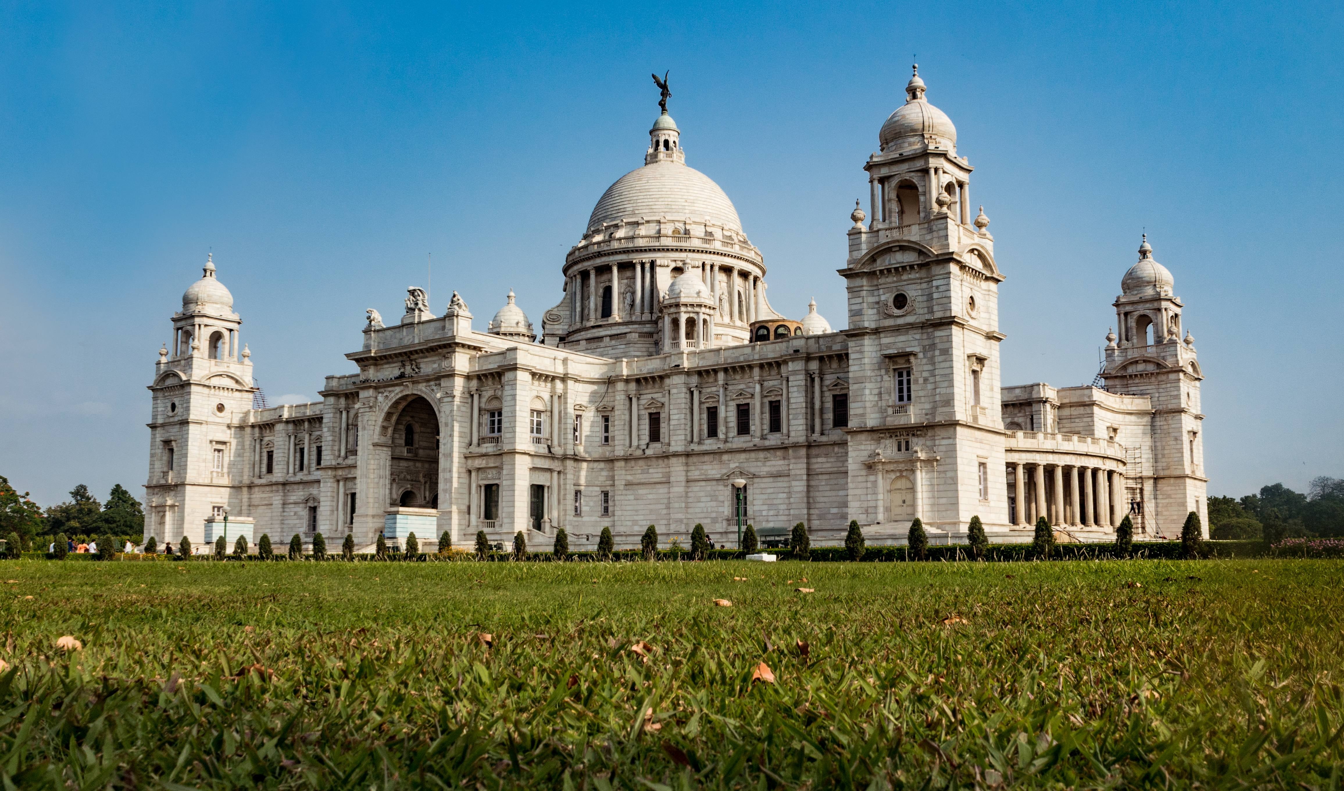 white cathedral low angle photography victoria memorial india 2k 4k 5k