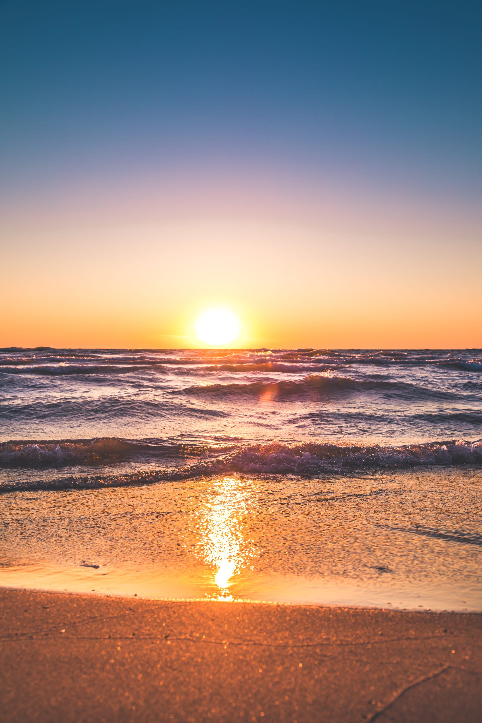 Scenic View of Ocean During Sunset beach clear sky dawn environment 2k 4k