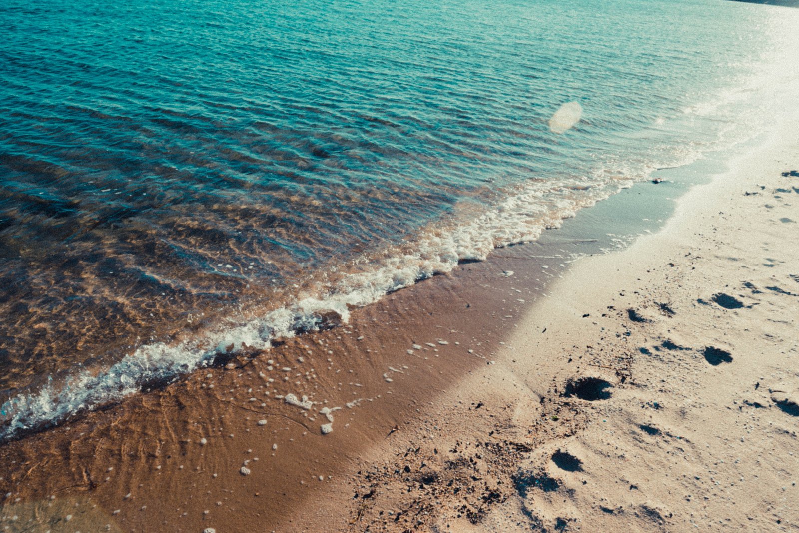 ocean sea waves beach tumblr retro vintage grunge aesthetics 2k 4k 5k