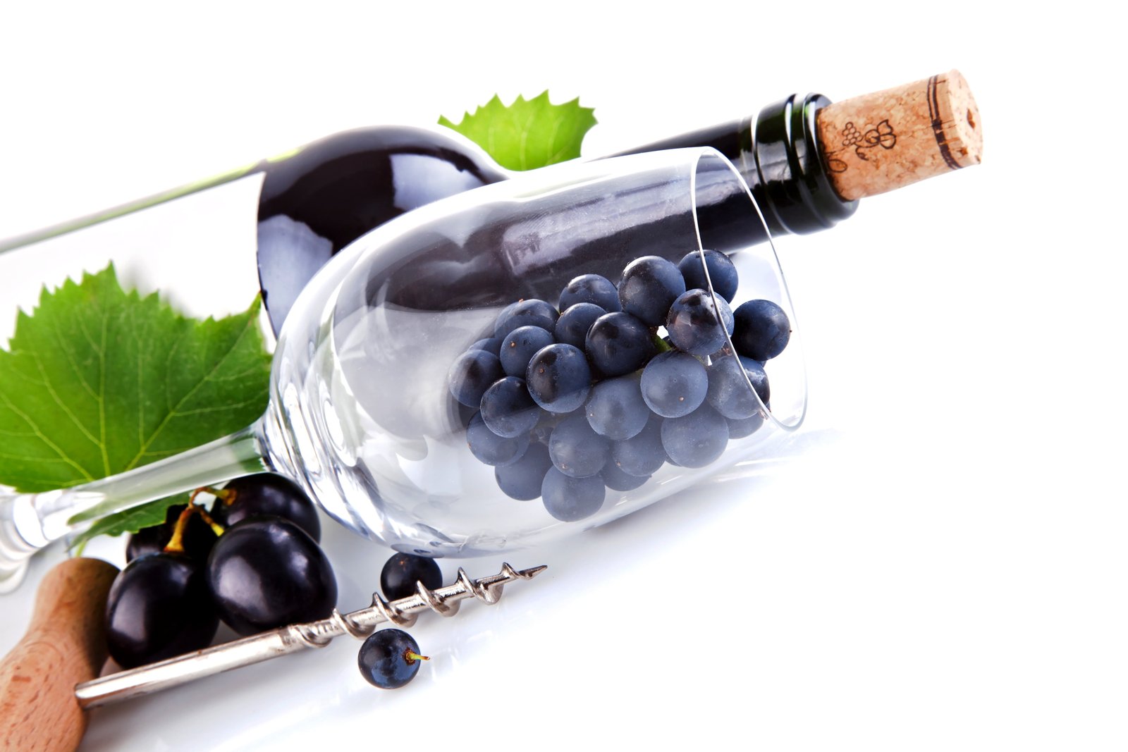clear wineglass leaves macro bottle grapes tube corkscrew 2k 4k 5k