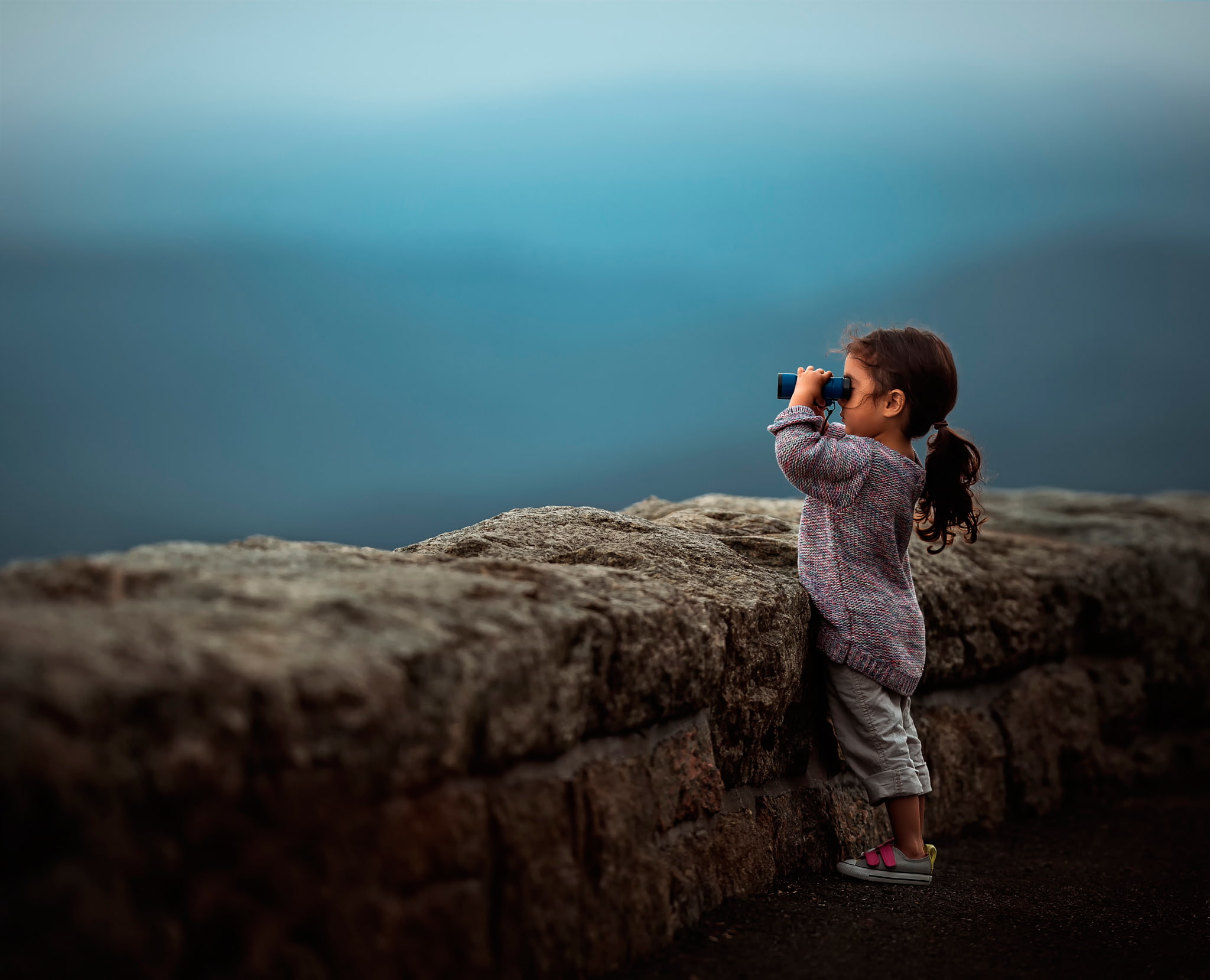 girl binoculars bokeh Faraway 2k
