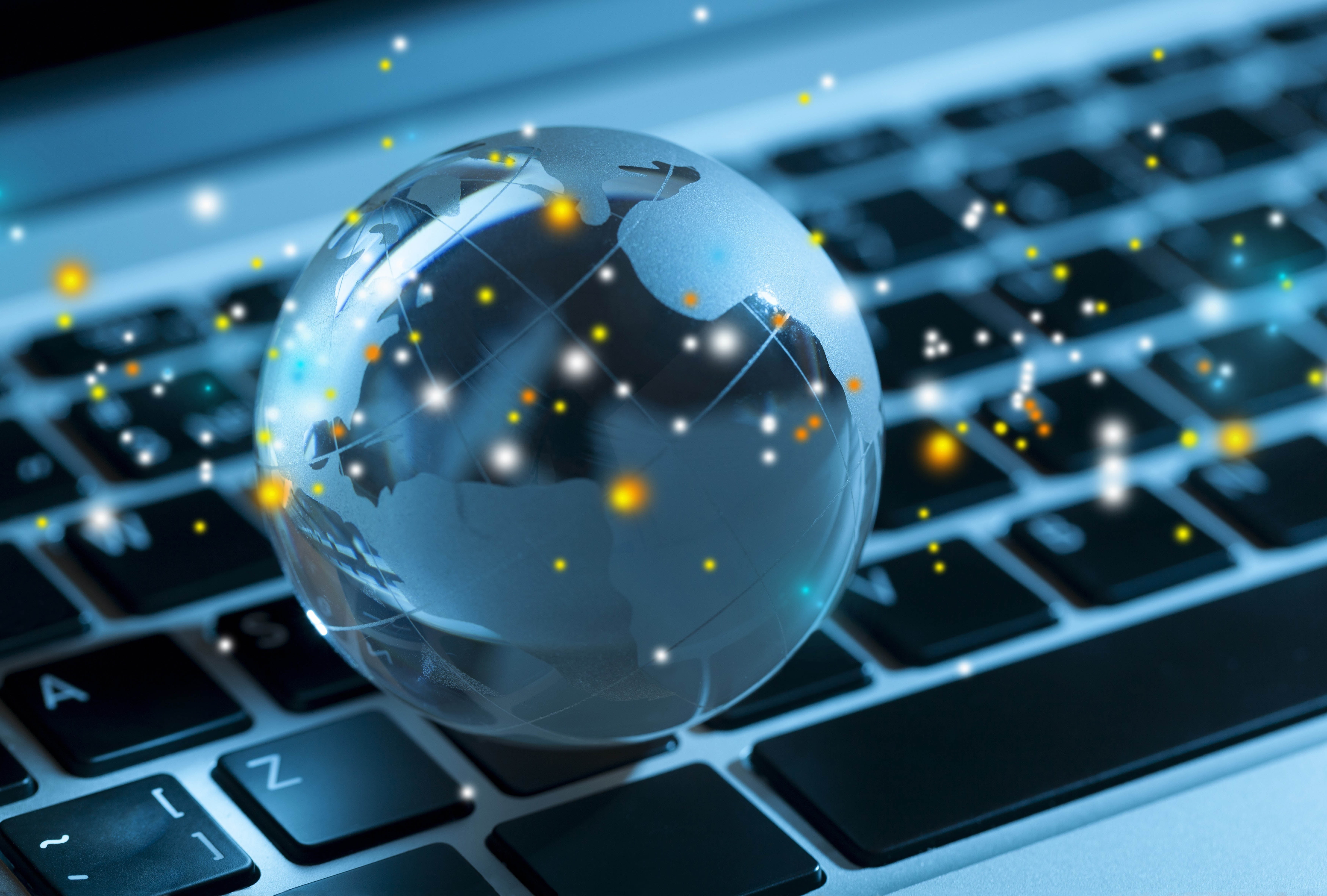 globe decor computer macro light glow blur keyboard laptop 2k 4k 5k