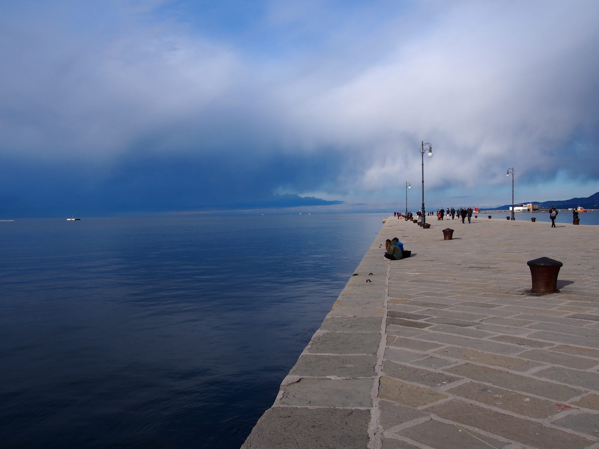 italy trieste seaside mystic situation before thunderstorm 2k