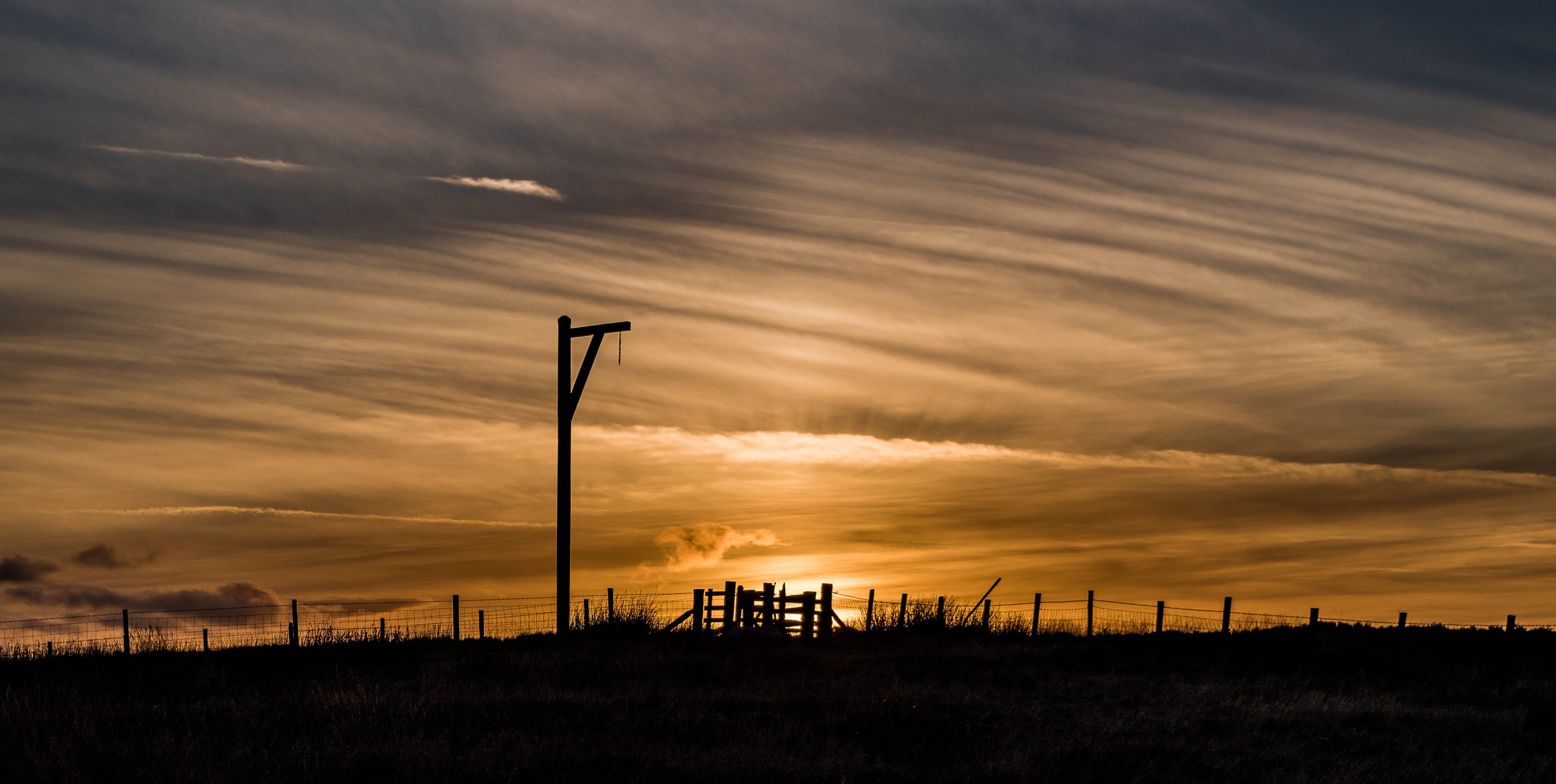 winter s gibbet elsdon northumberland england gallows landscape 2k 4k 5k