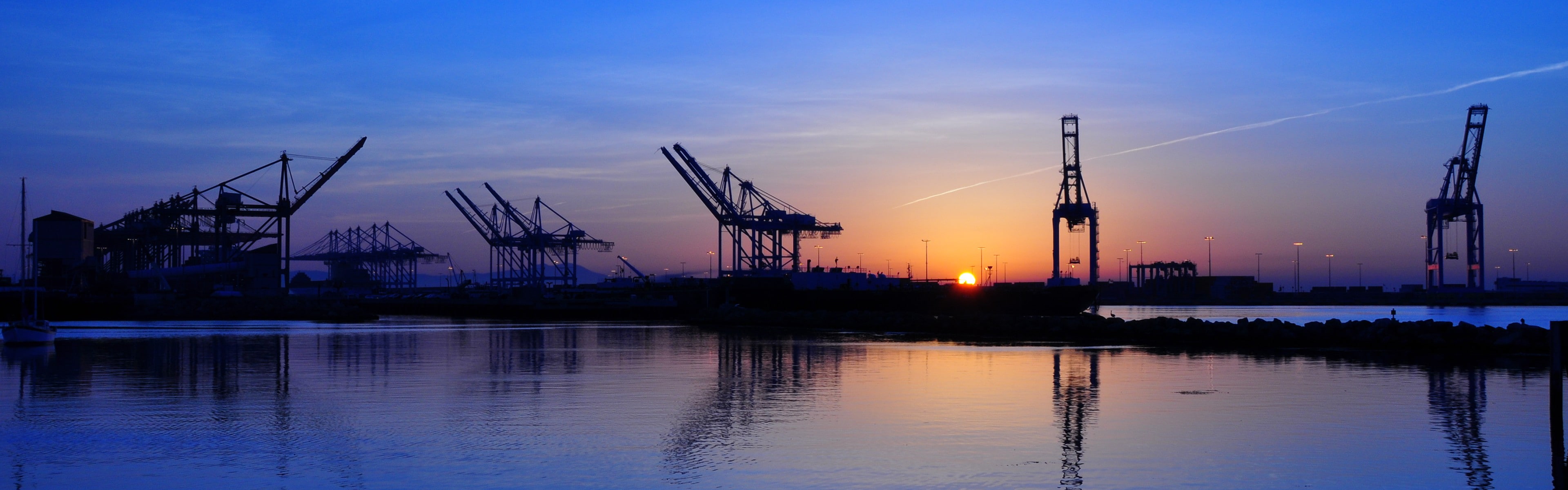 ports cranes machine multiple display dual monitors sunset widescreen dualmonitor dualscreen 2k 4k