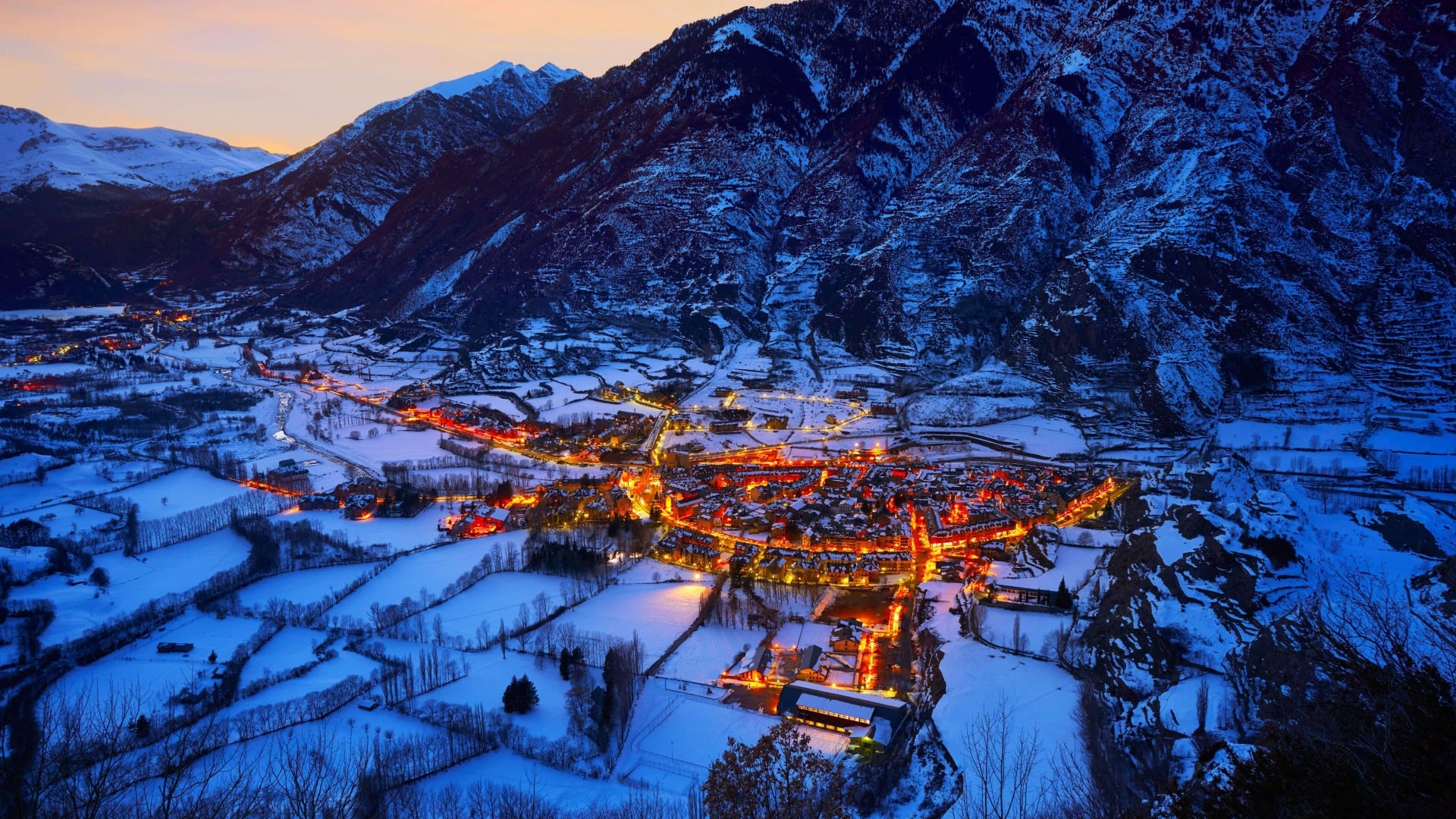 Benasque Village Landscape Scenery 2k