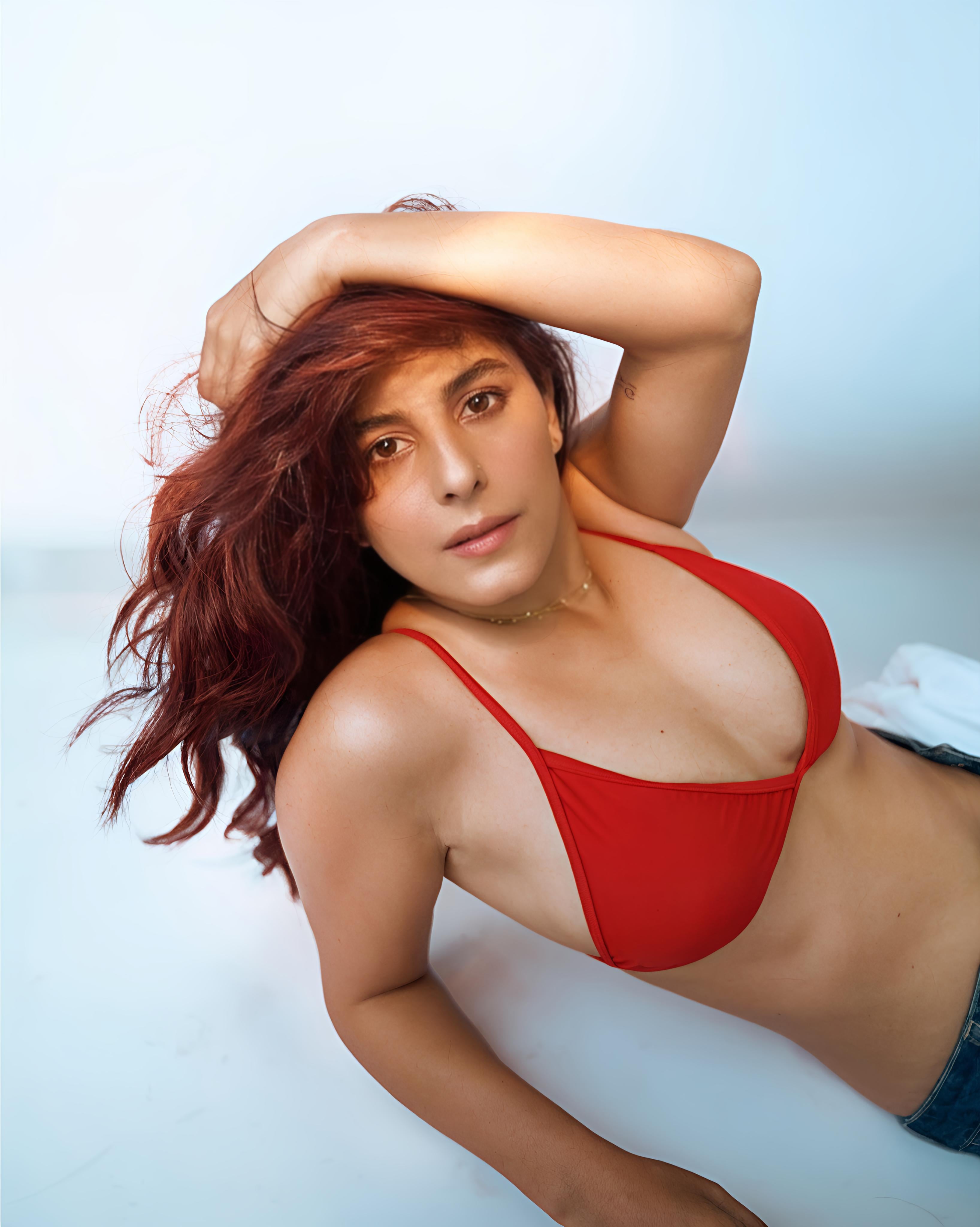 Isha Talwar uhd indian actress 2k