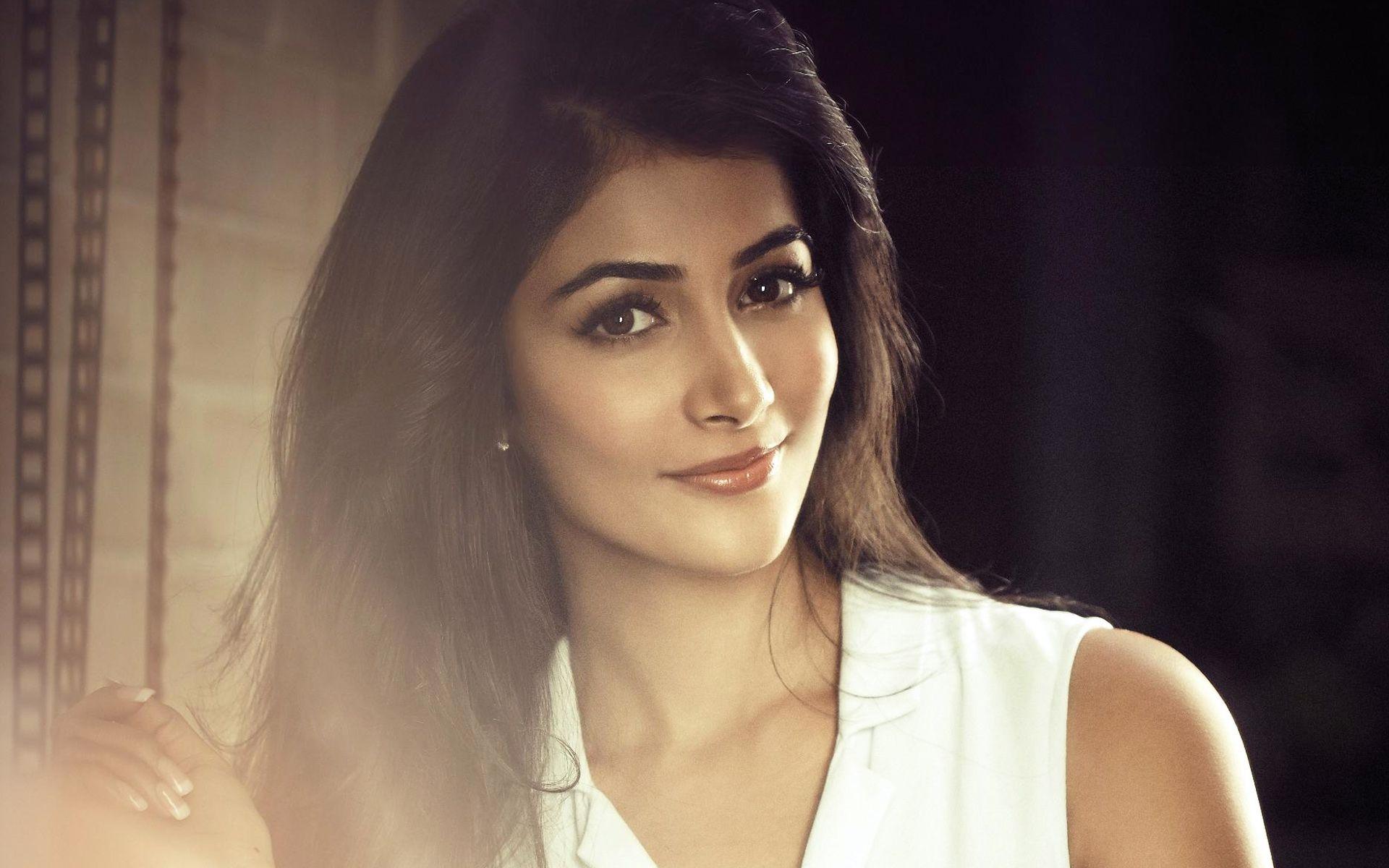 Pooja Hegde Indian Actress 2k