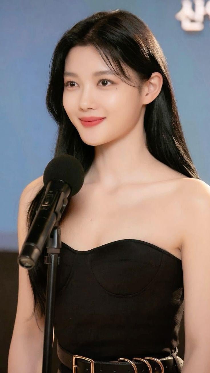 Kim yoo jung korean actress