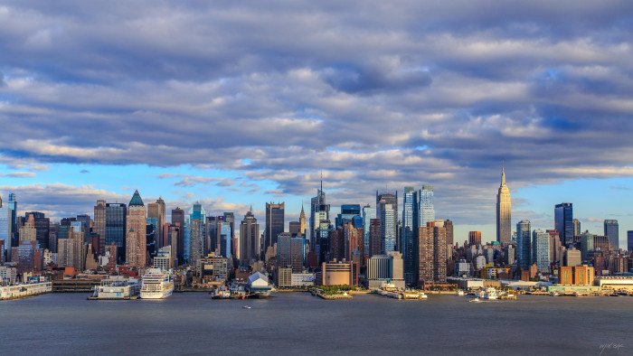 Autumn Sky in New York 2k 4k 5k